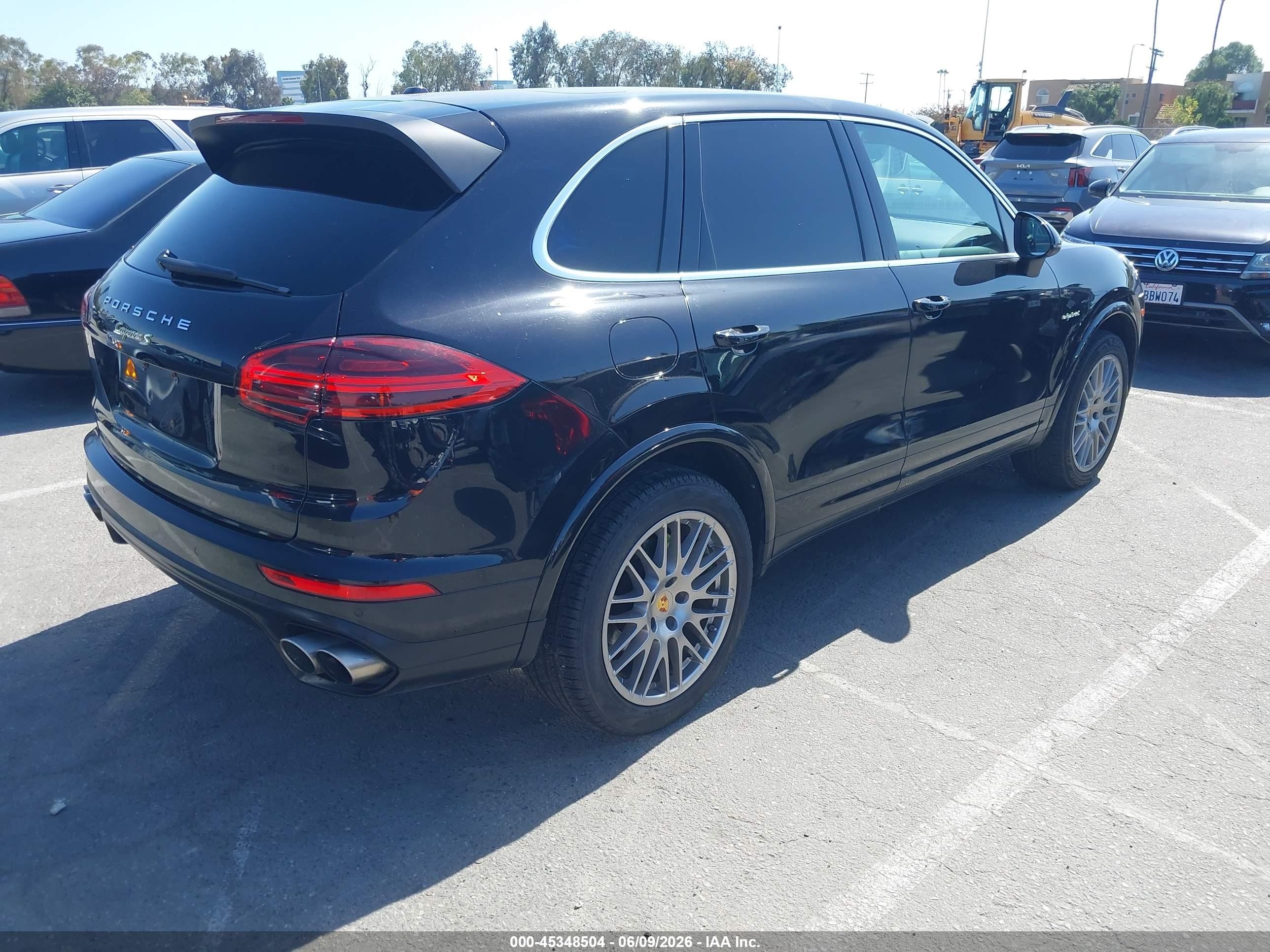 2015 Porsche Cayenne E-hybrid S Black vin: WP1AE2A27FLA54063