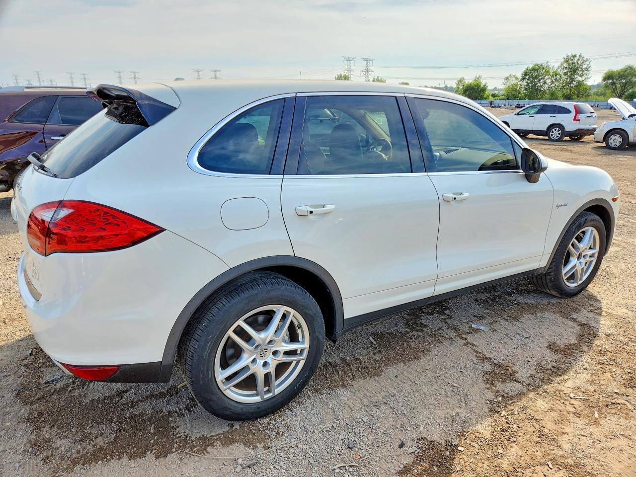 2012 Porsche Cayenne S Hybrid White vin: WP1AE2A28CLA91344