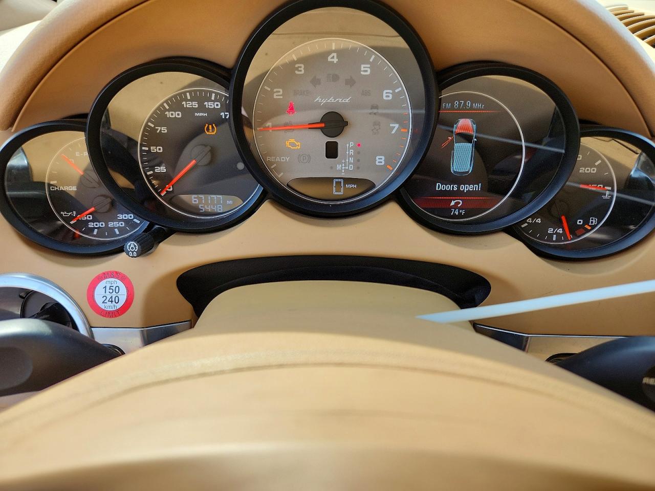 2012 Porsche Cayenne S Hybrid White vin: WP1AE2A28CLA91344