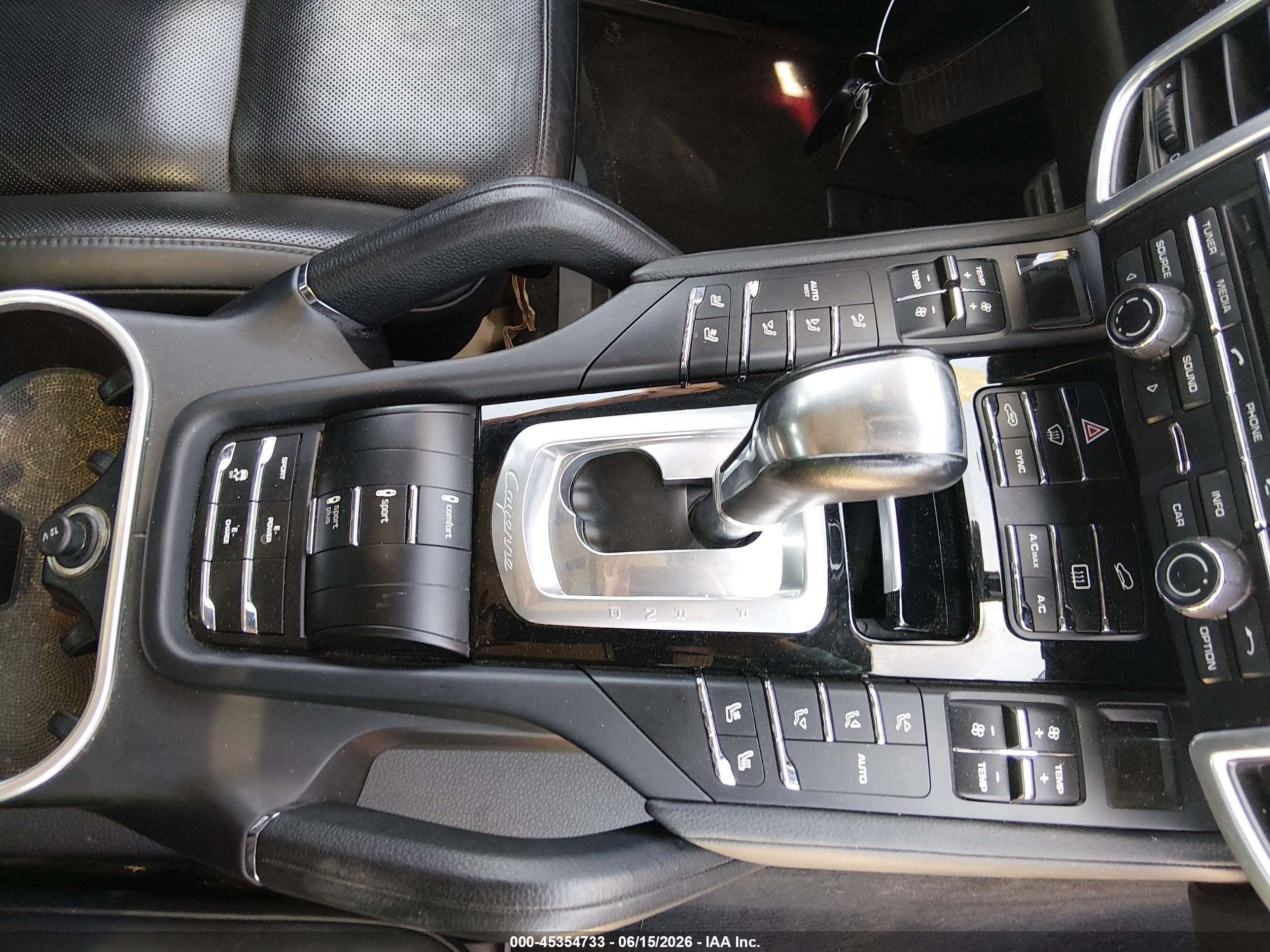 2015 Porsche Cayenne E-hybrid S Серый vin: WP1AE2A29FLA52010