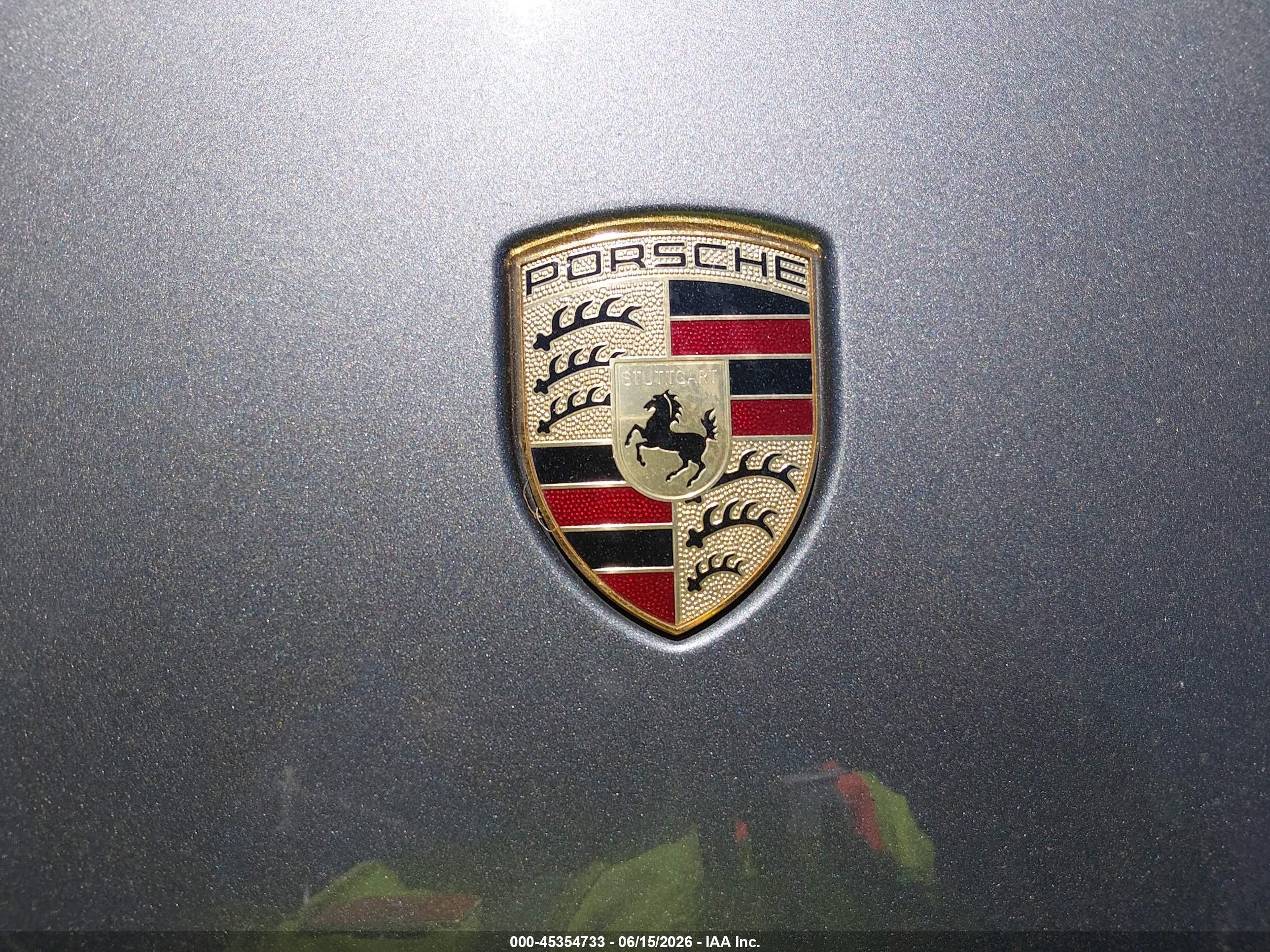 2015 Porsche Cayenne E-hybrid S Серый vin: WP1AE2A29FLA52010