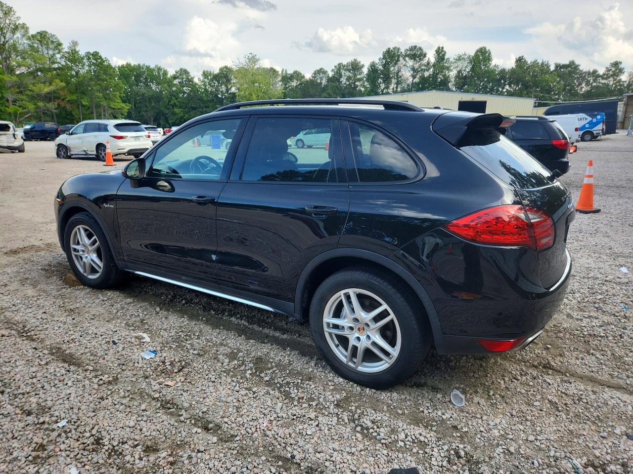 2013 Porsche Cayenne S Hybrid Black vin: WP1AE2A2XDLA15710