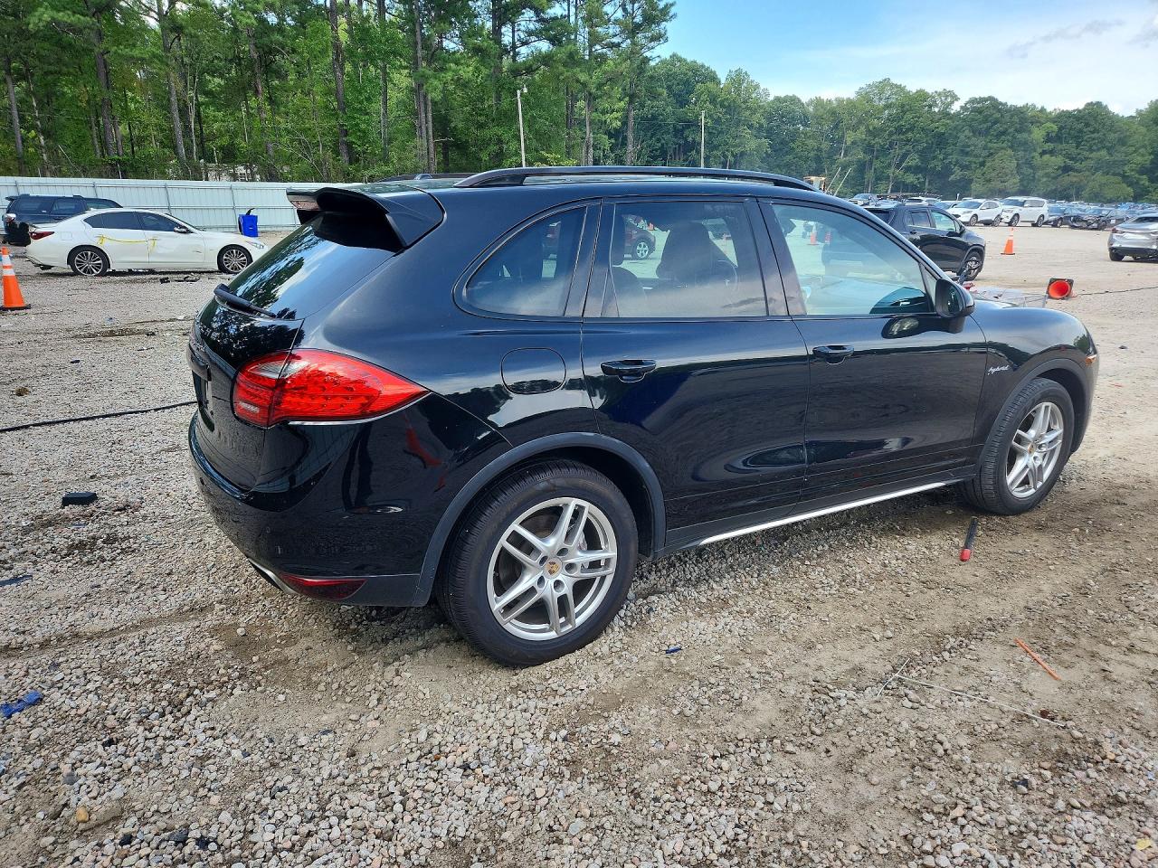 2013 Porsche Cayenne S Hybrid Black vin: WP1AE2A2XDLA15710