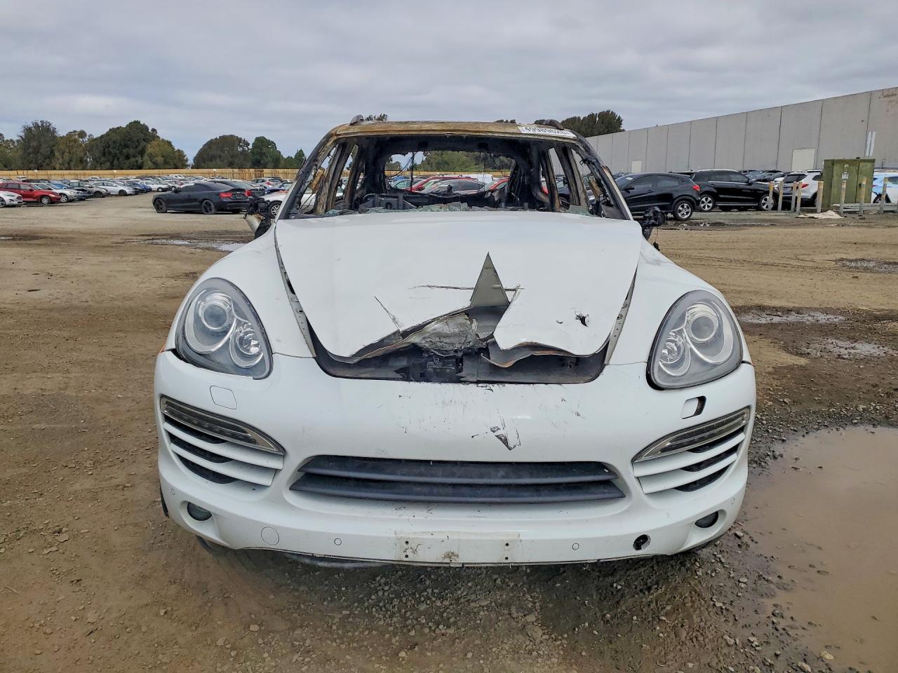 2013 Porsche Cayenne White vin: WP1AF2A20DLA36045
