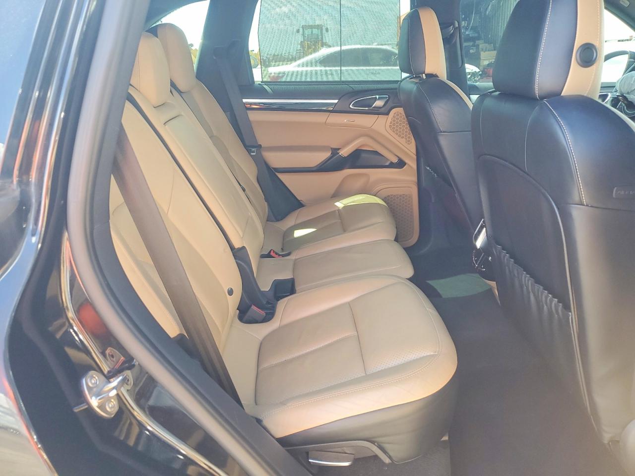 2014 Porsche Cayenne Black vin: WP1AF2A20ELA46141