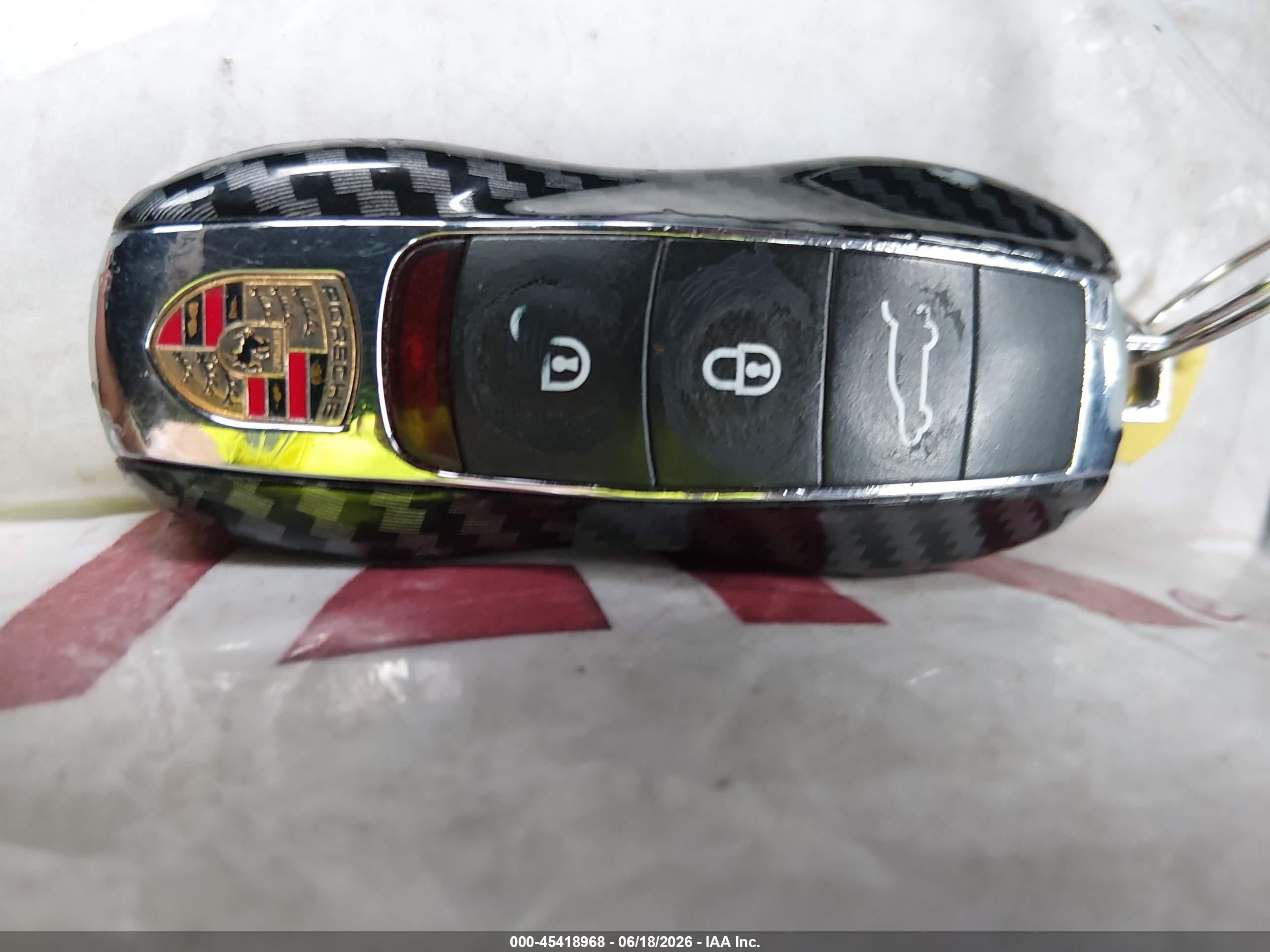 2014 Porsche Cayenne Diesel White vin: WP1AF2A20ELA82153