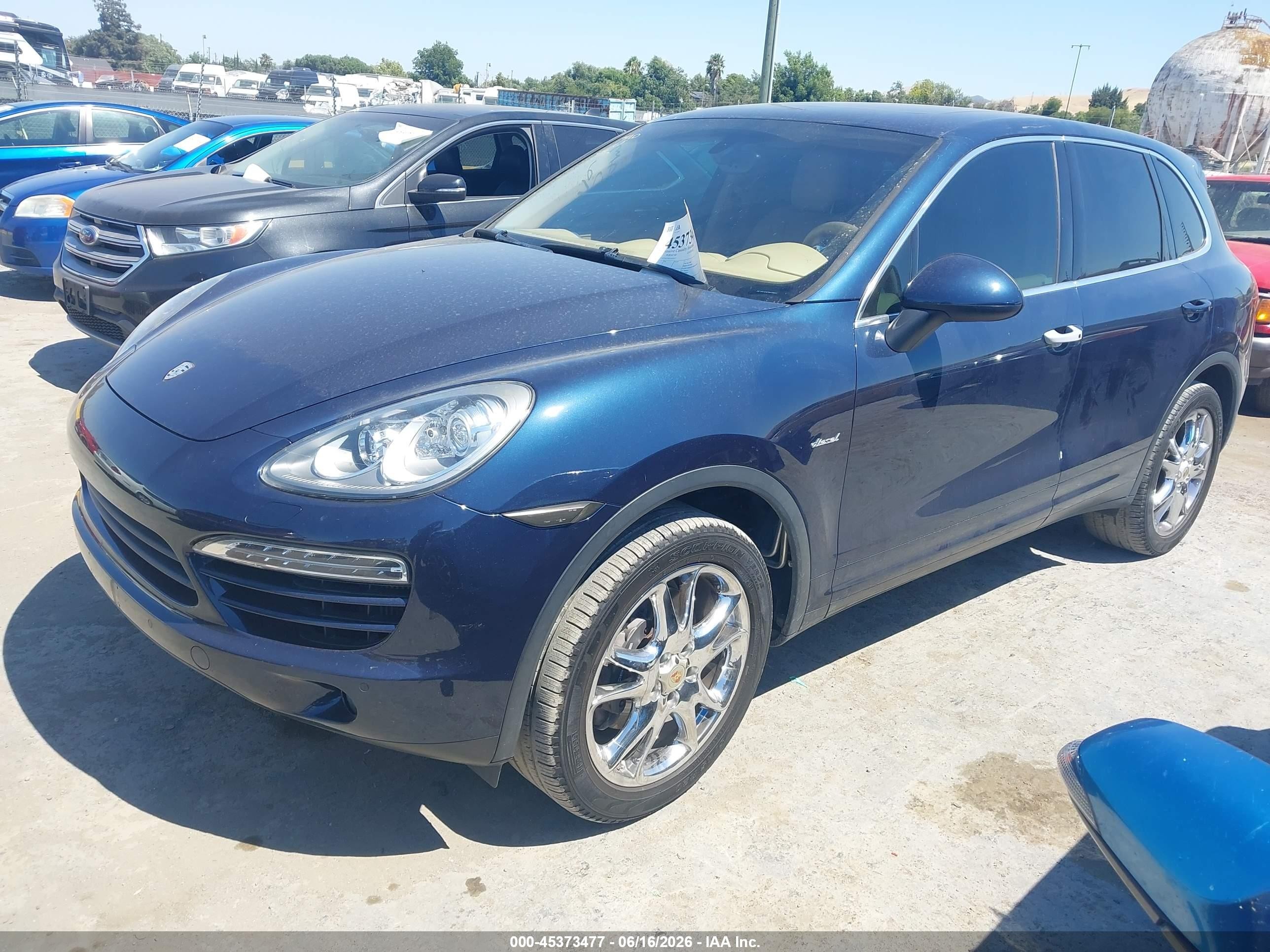 2014 Porsche Cayenne Diesel Blue vin: WP1AF2A21ELA32037