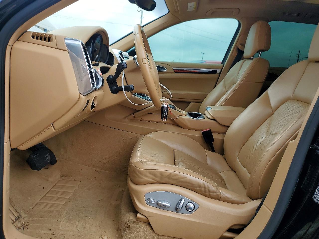 2014 Porsche Cayenne Black vin: WP1AF2A21ELA39828