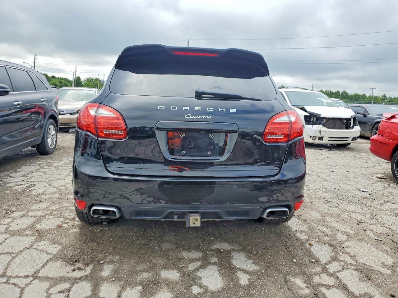 2014 Porsche Cayenne Black vin: WP1AF2A21ELA39828