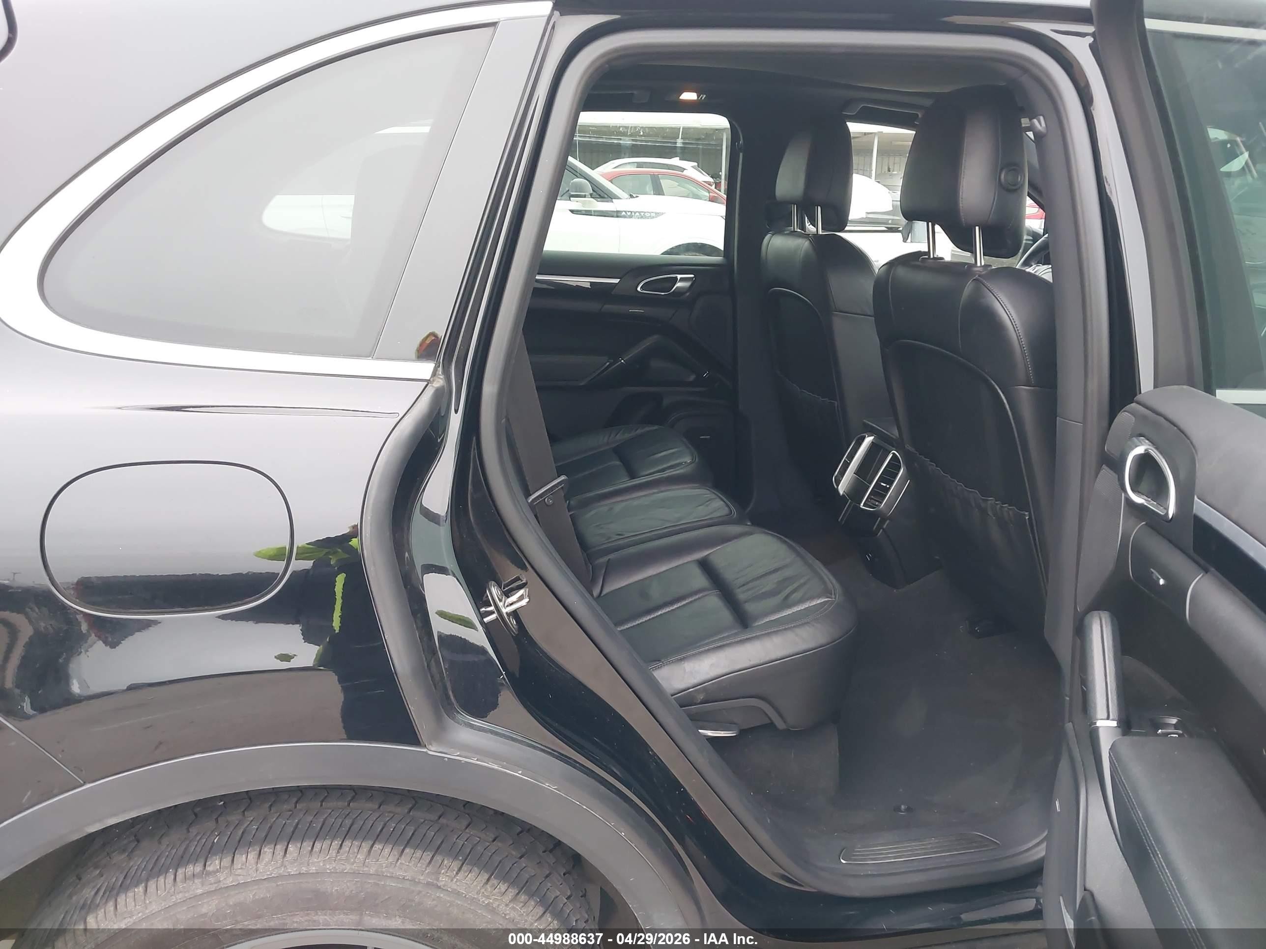 2014 Porsche Cayenne Diesel Platinum Edition Black vin: WP1AF2A21ELA45709