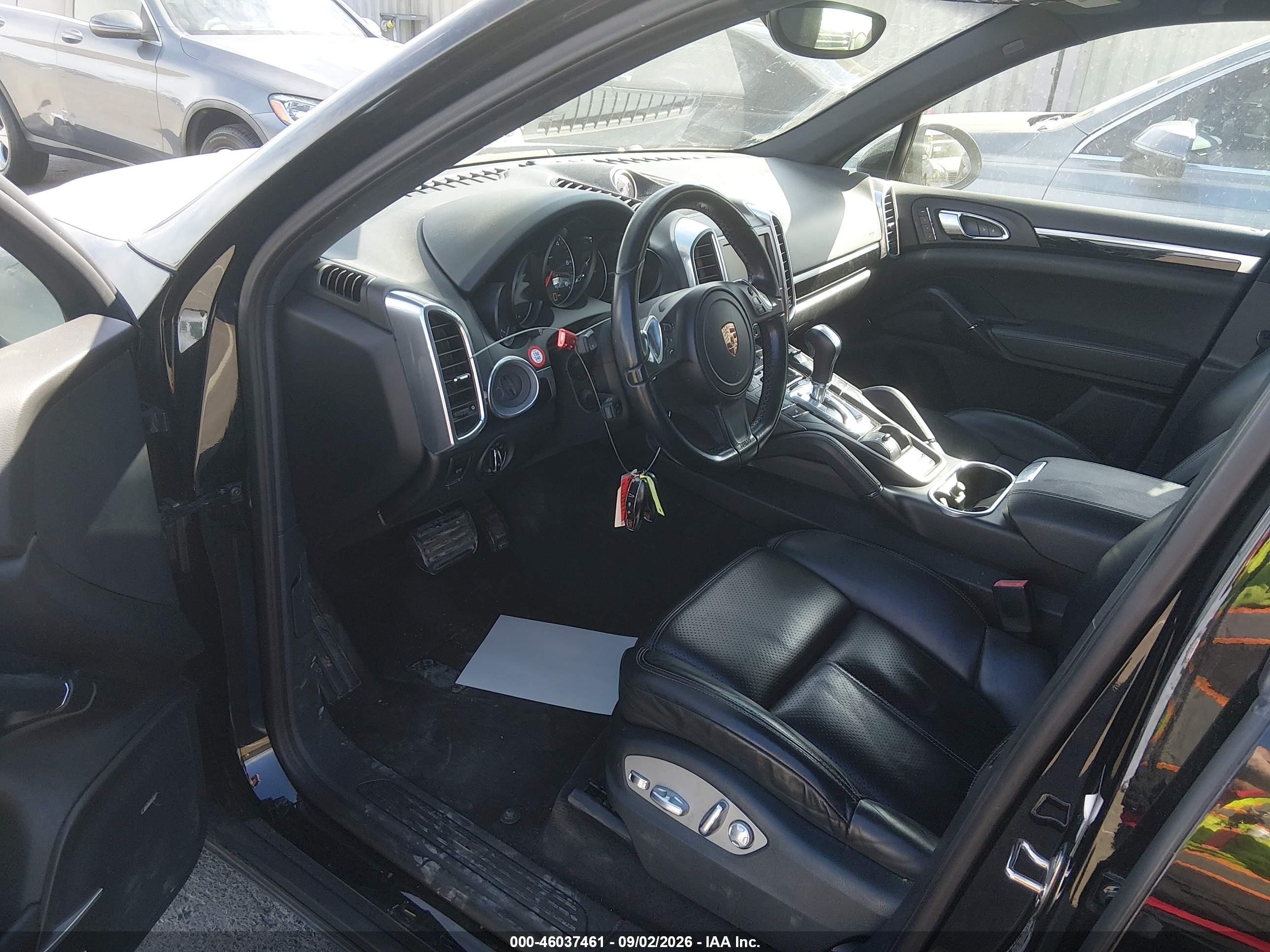 2014 Porsche Cayenne Diesel Черный vin: WP1AF2A22ELA39515