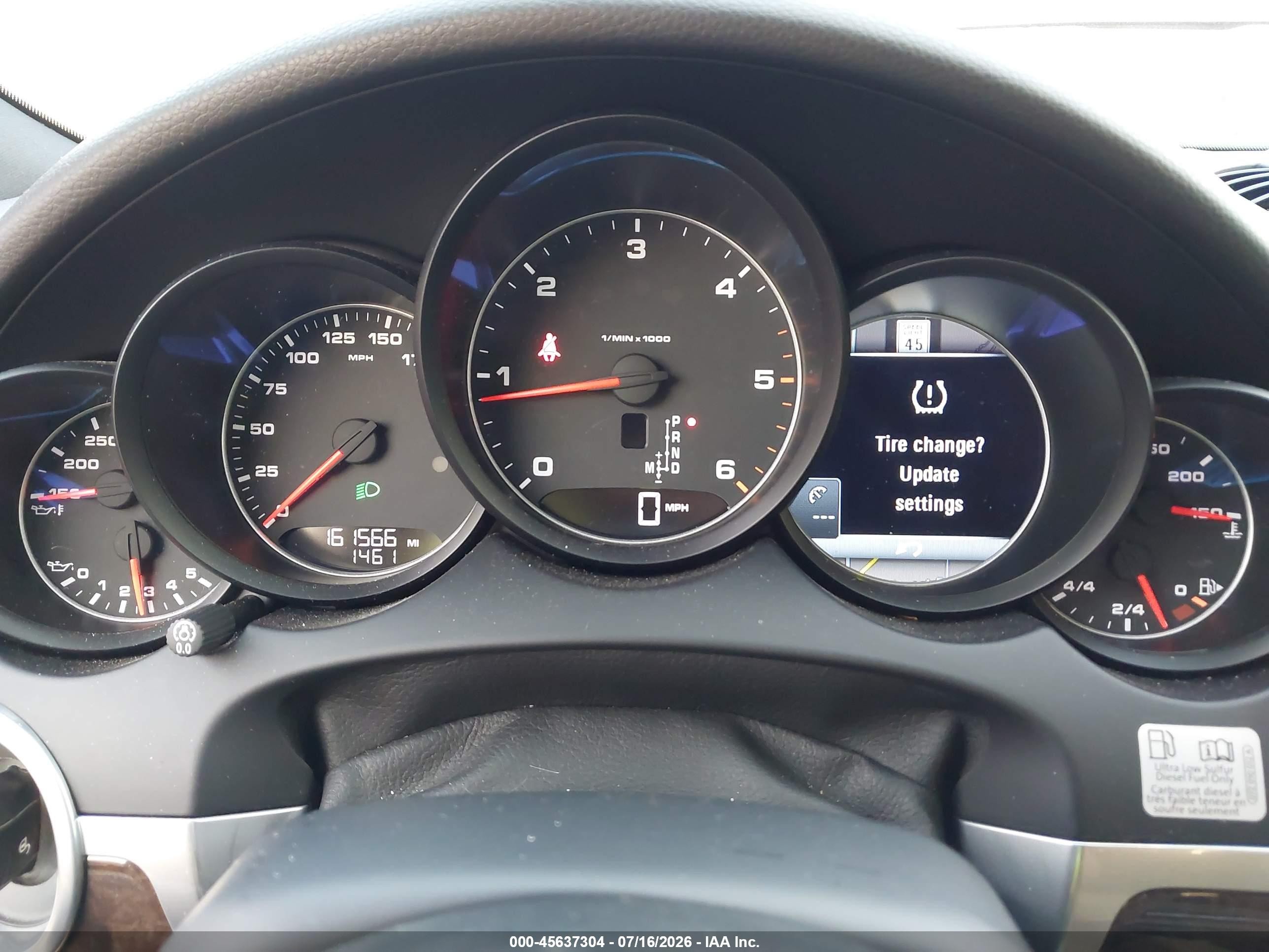 2015 Porsche Cayenne Diesel Черный vin: WP1AF2A24FLA40926