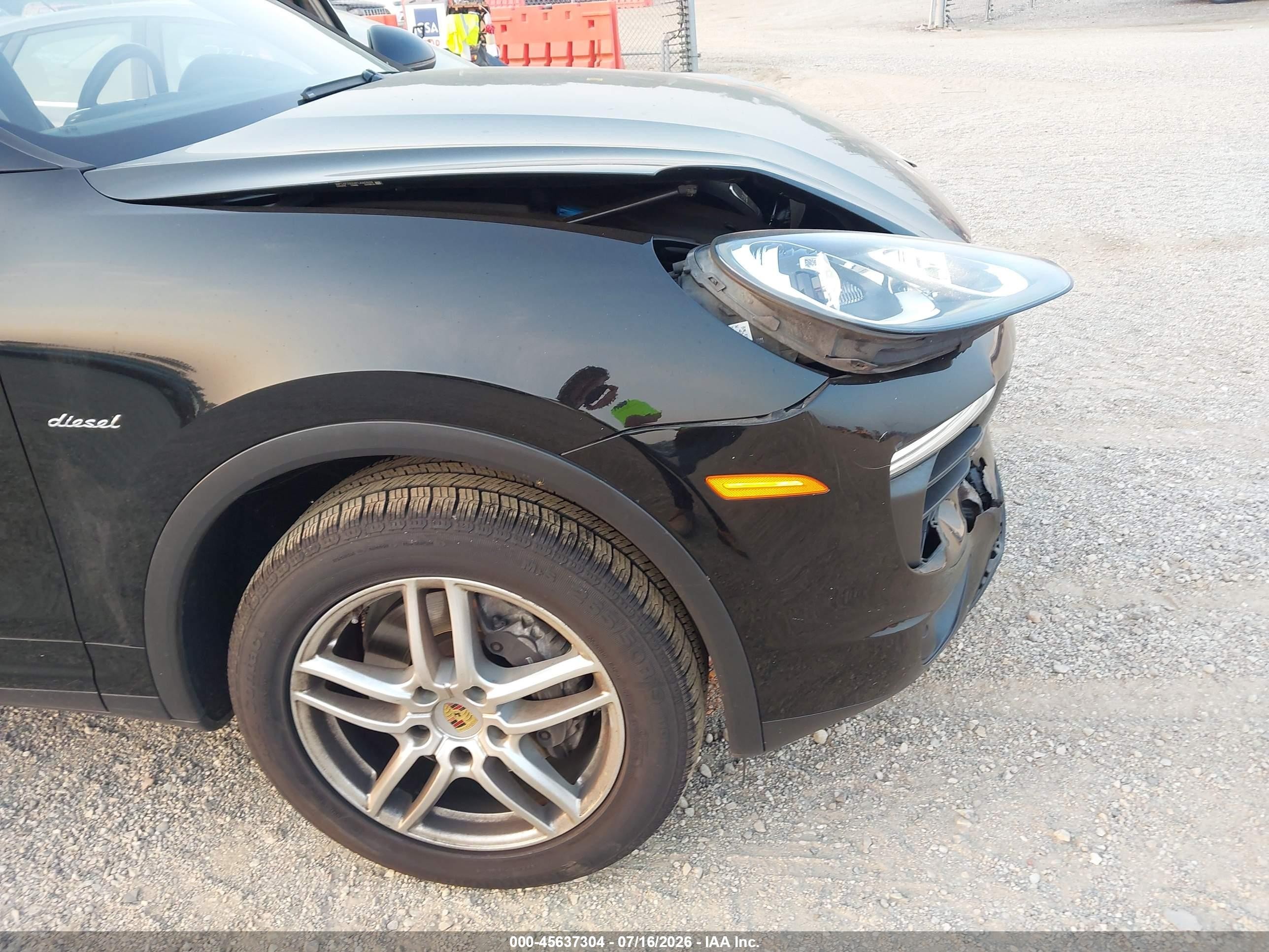 2015 Porsche Cayenne Diesel Черный vin: WP1AF2A24FLA40926