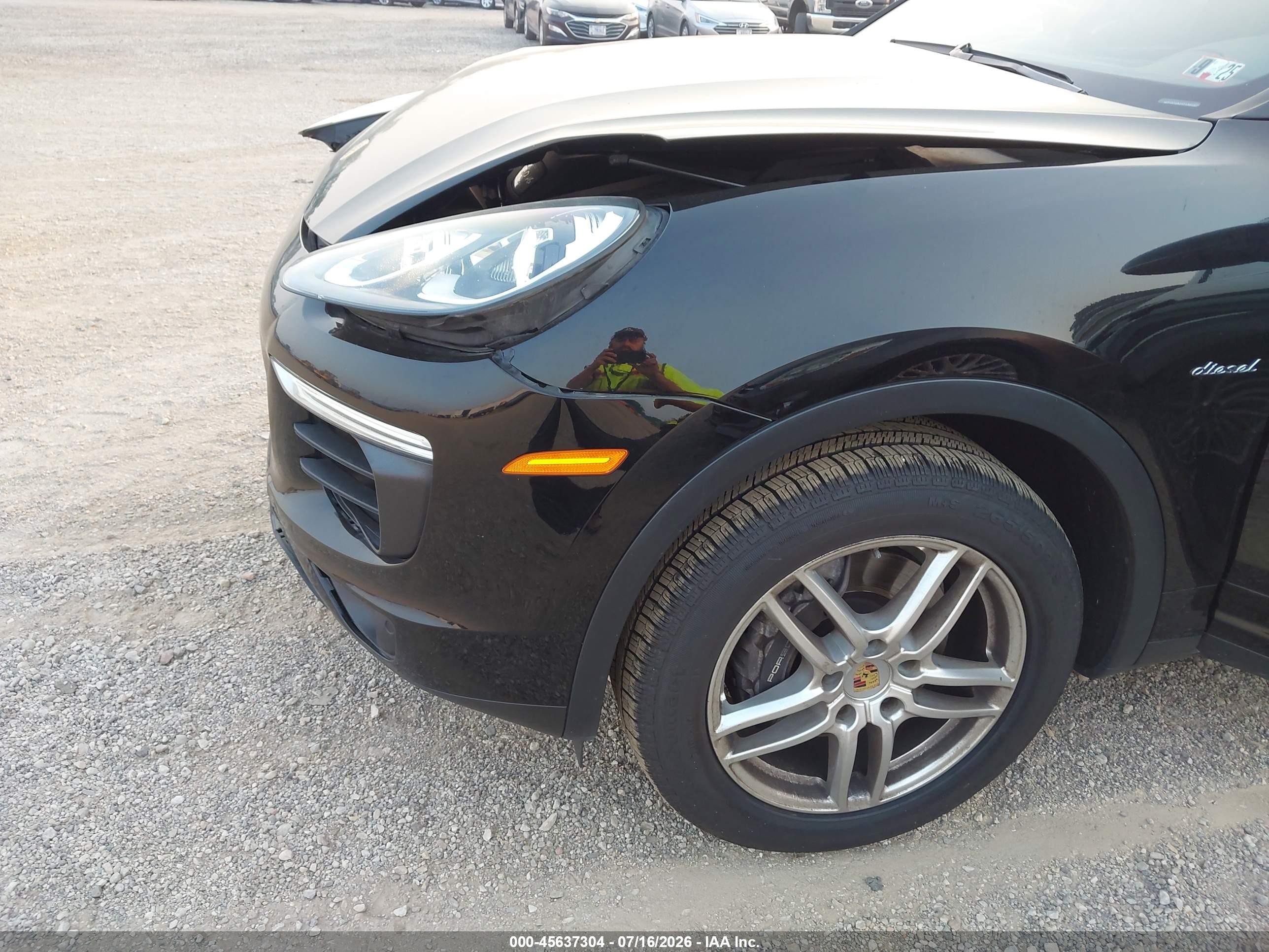 2015 Porsche Cayenne Diesel Черный vin: WP1AF2A24FLA40926