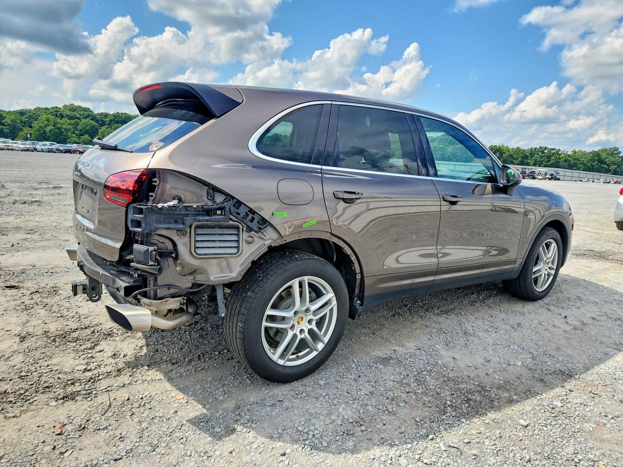 2015 Porsche Cayenne Серебряный vin: WP1AF2A25FLA31488
