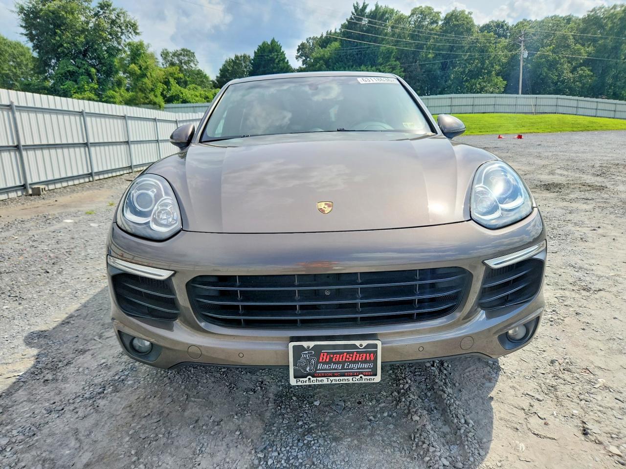2015 Porsche Cayenne Серебряный vin: WP1AF2A25FLA31488