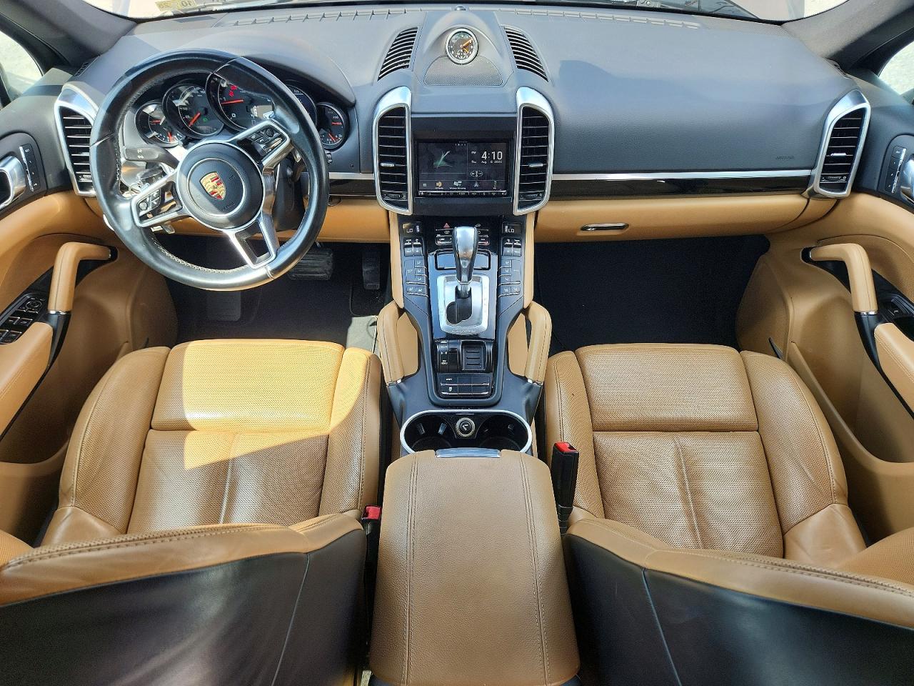 2015 Porsche Cayenne Серебряный vin: WP1AF2A25FLA31488