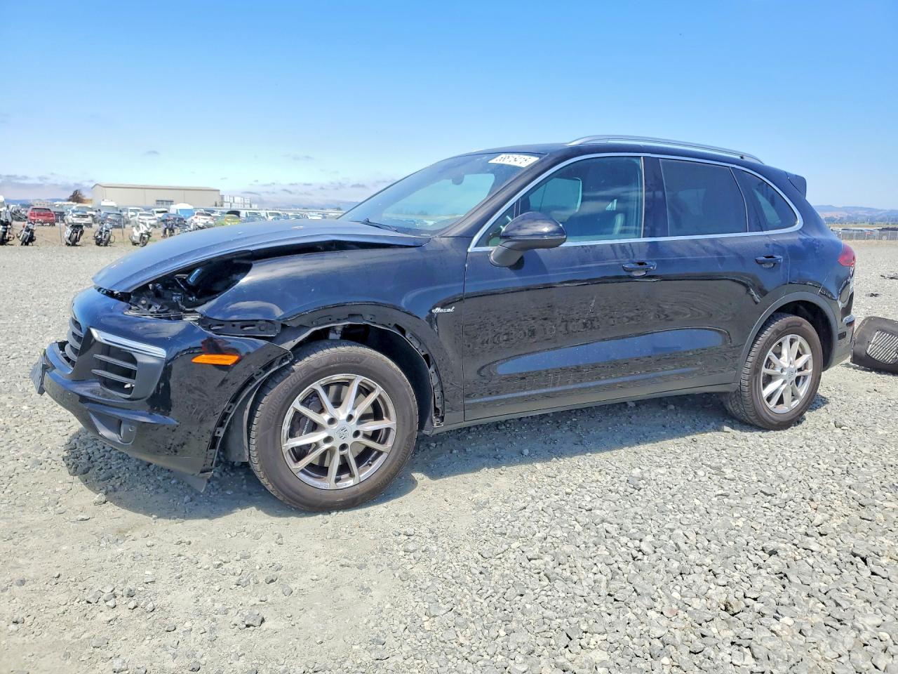 2015 Porsche Cayenne Black vin: WP1AF2A25FLA39459