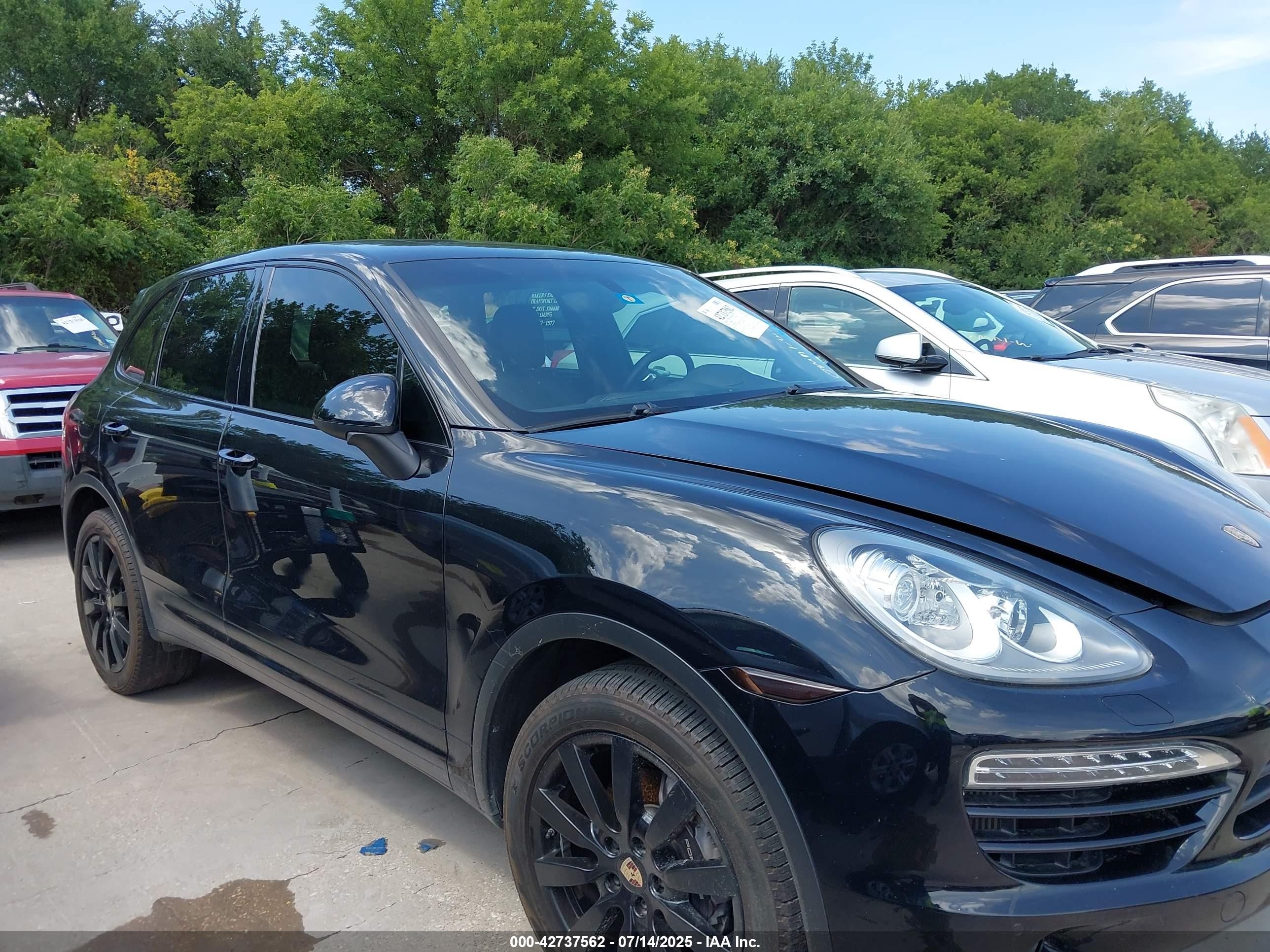 2013 Porsche Cayenne Diesel Black vin: WP1AF2A26DLA37233