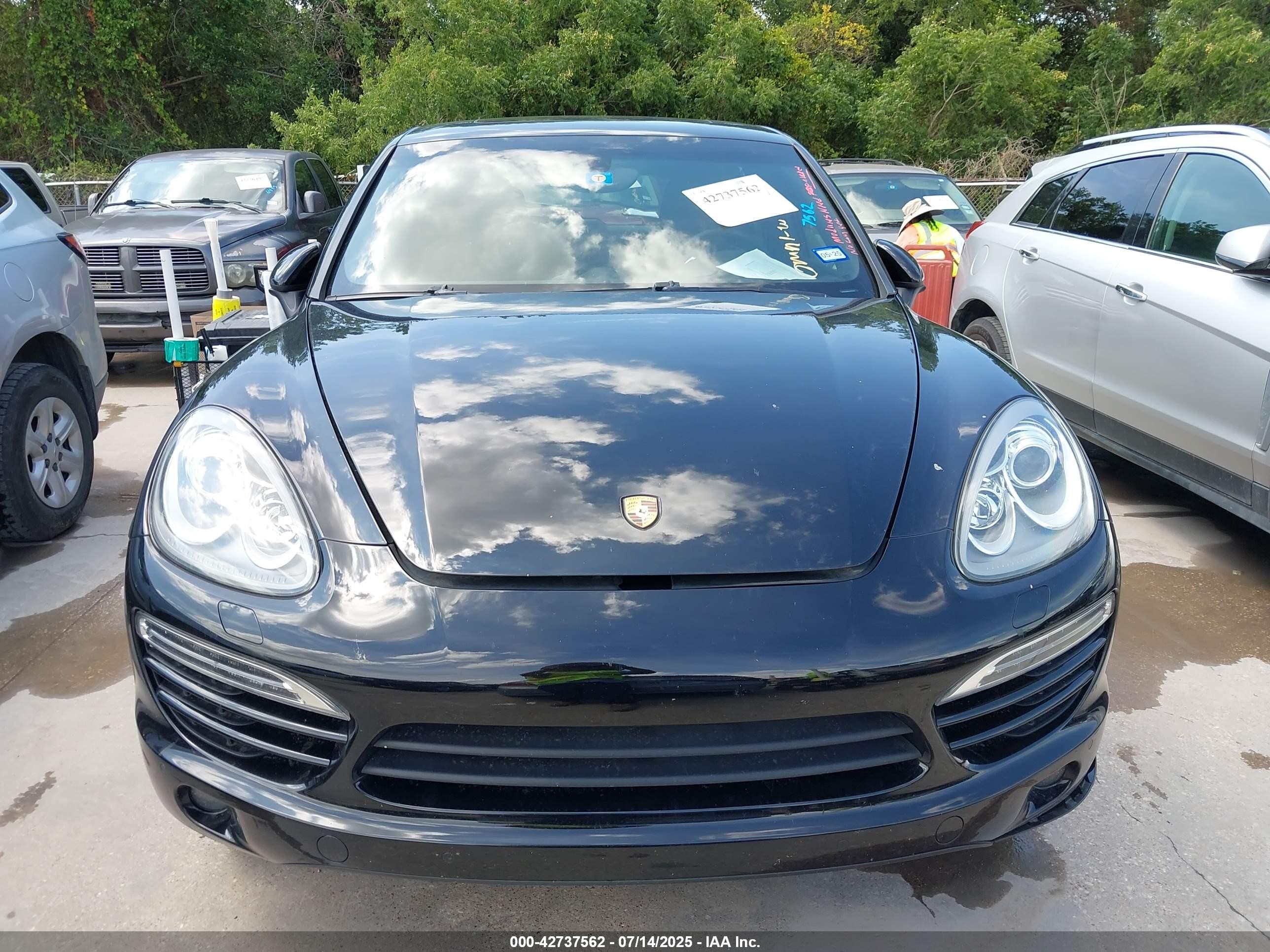 2013 Porsche Cayenne Diesel Black vin: WP1AF2A26DLA37233