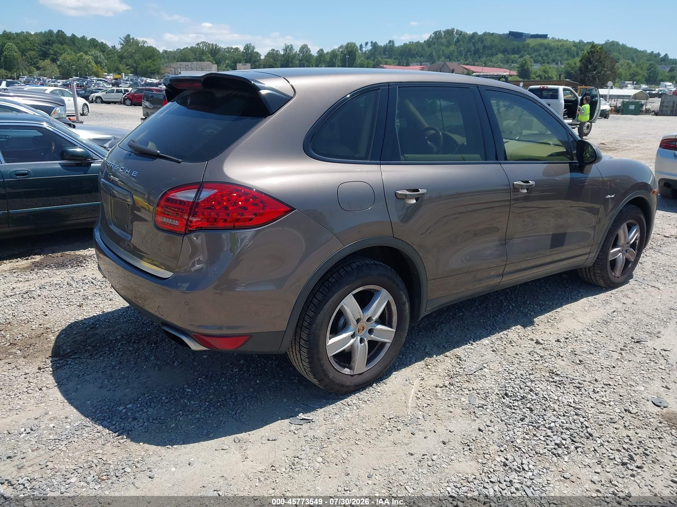 2014 Porsche Cayenne Diesel/diesel Platinum Edition Gray vin: WP1AF2A27ELA32088