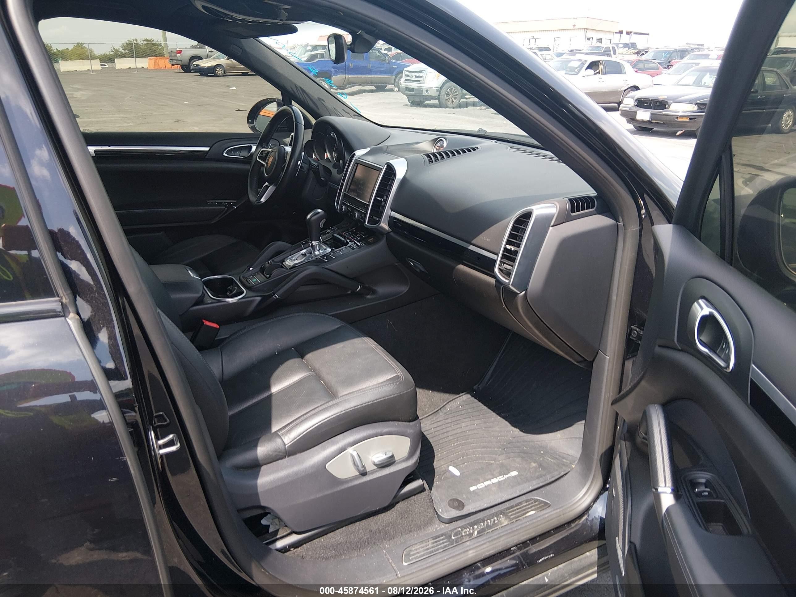 2015 Porsche Cayenne Diesel Black vin: WP1AF2A27FLA30651