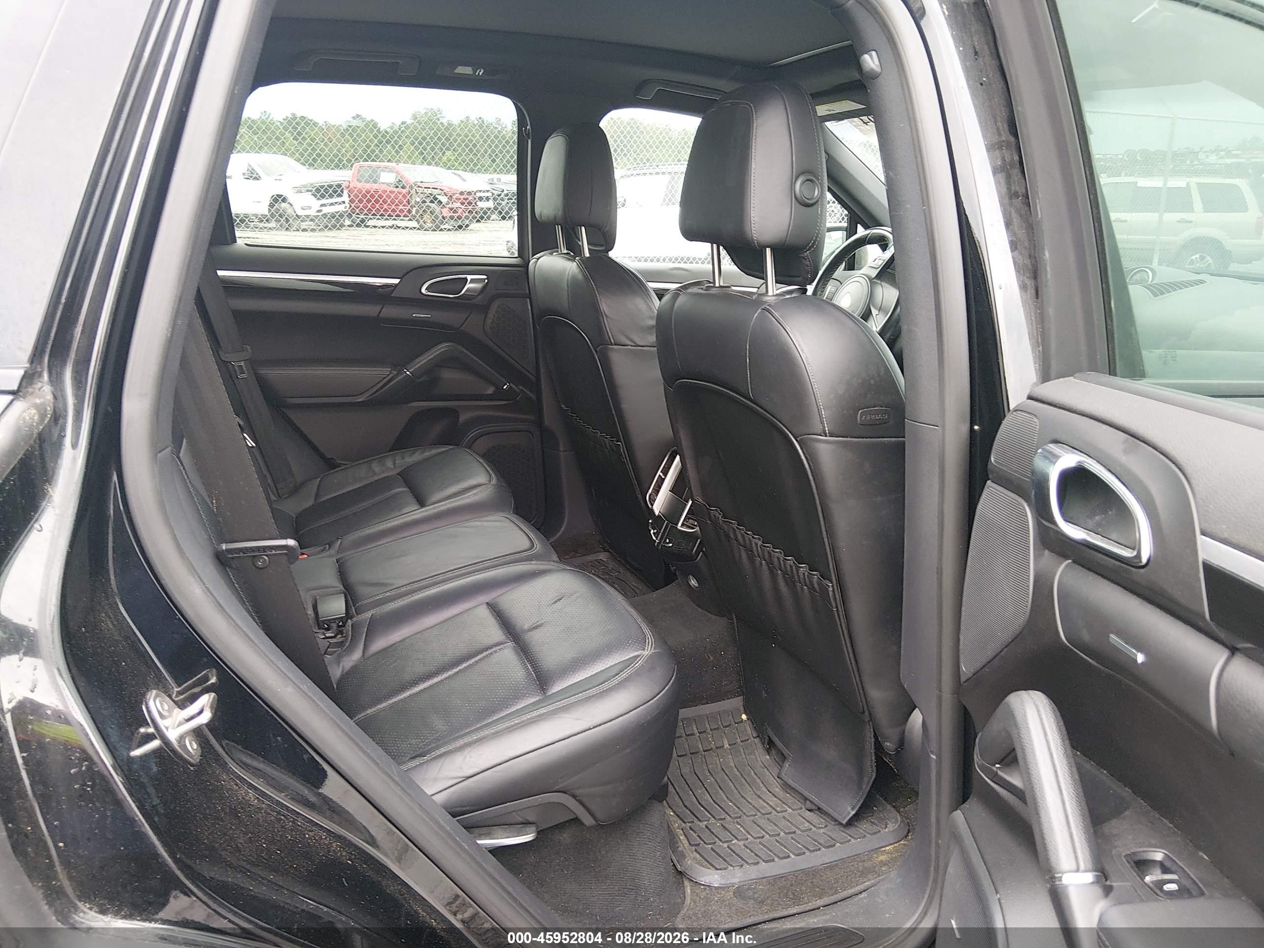 2014 Porsche Cayenne Diesel Black vin: WP1AF2A28ELA32410