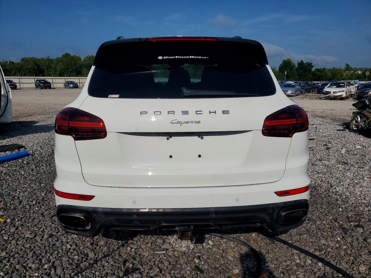 2015 Porsche Cayenne White vin: WP1AF2A28FLA37480