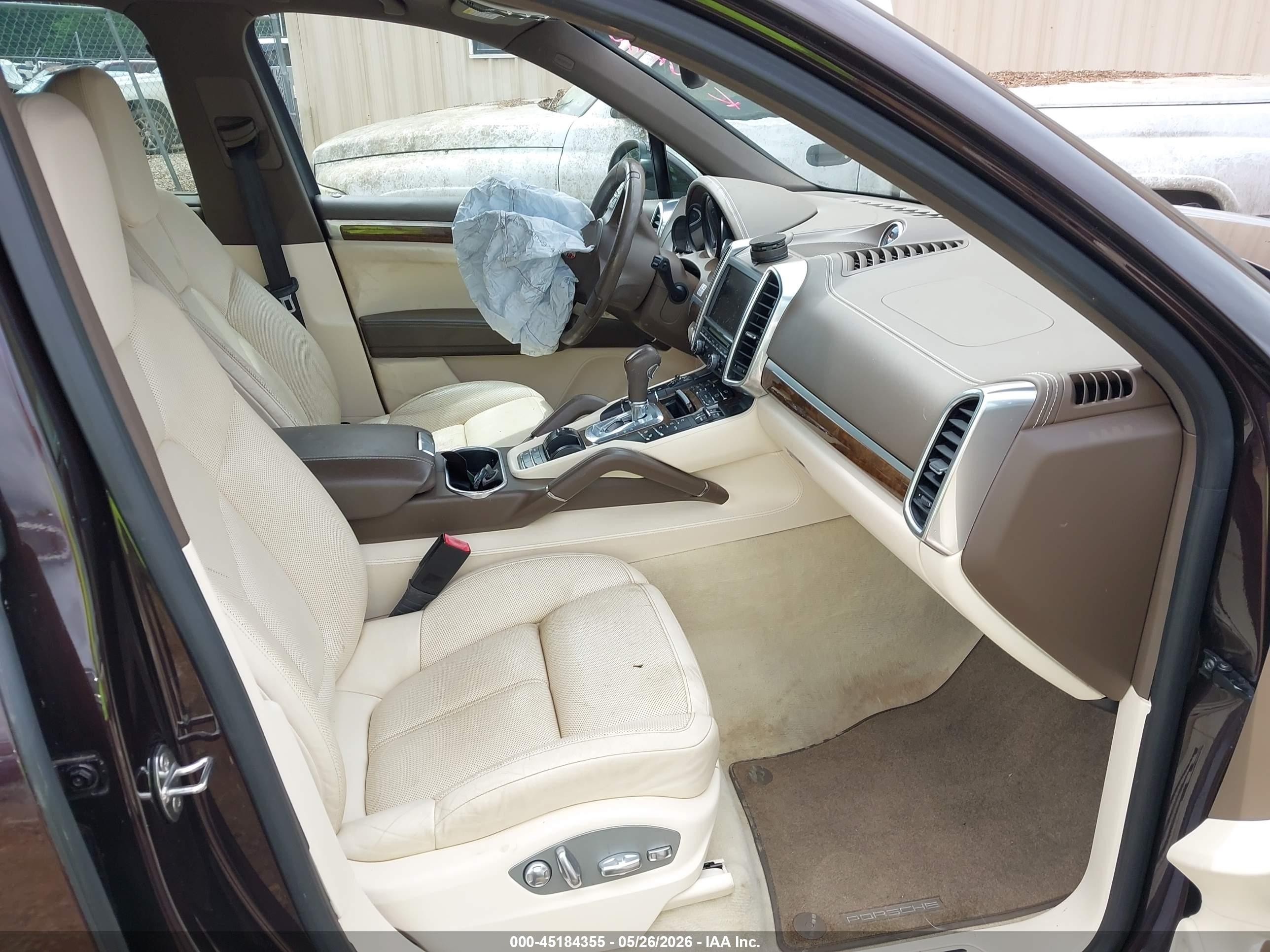 2014 Porsche Cayenne Diesel/diesel Platinum Edition Brown vin: WP1AF2A29ELA32528