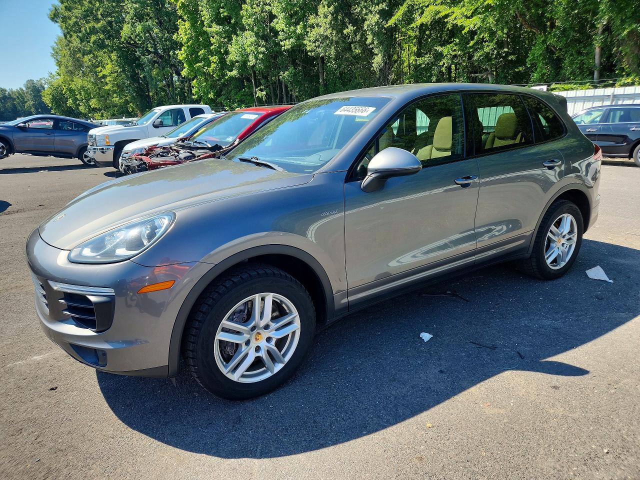 2015 Porsche Cayenne Gray vin: WP1AF2A2XFLA35195