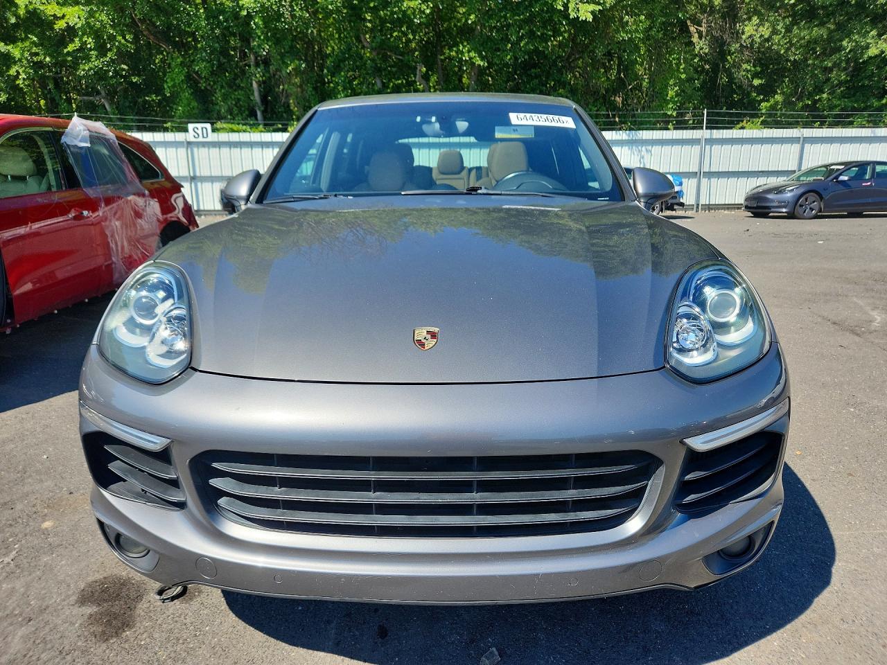 2015 Porsche Cayenne Gray vin: WP1AF2A2XFLA35195