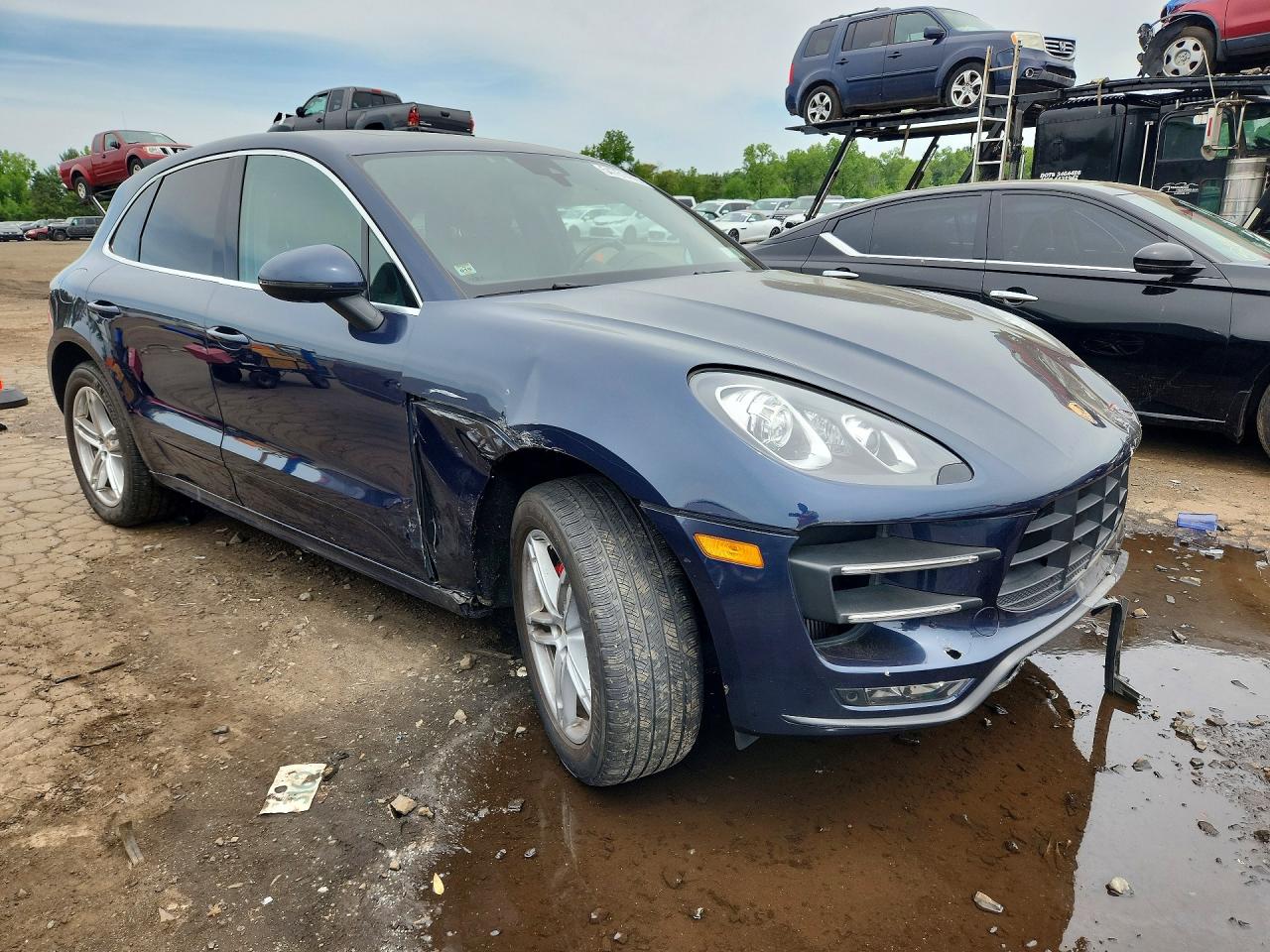 2015 Porsche Macan Turbo Blue vin: WP1AF2A50FLB94785