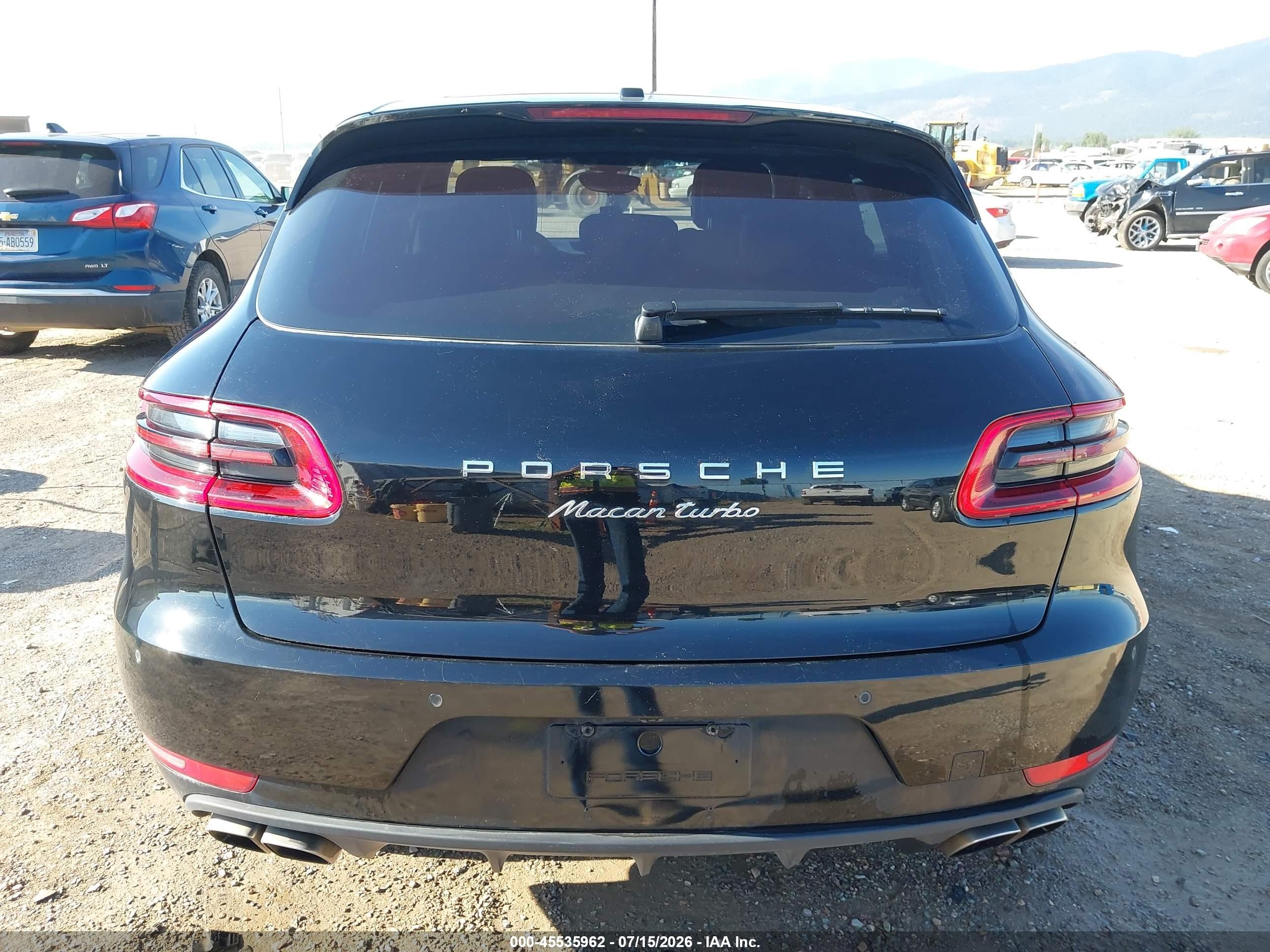 2015 Porsche Macan Turbo Black vin: WP1AF2A52FLB98367