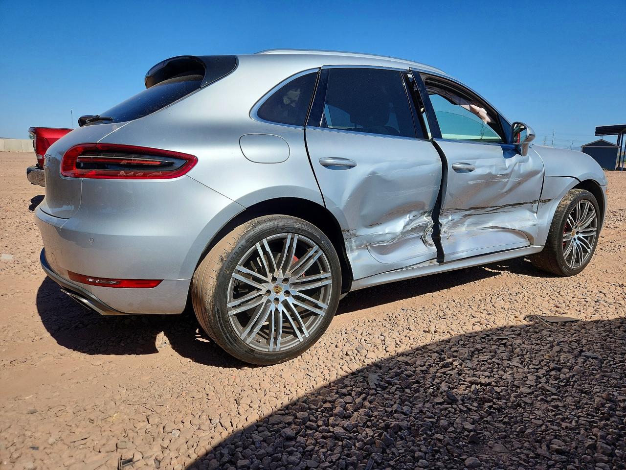 2015 Porsche Macan Turbo Серебряный vin: WP1AF2A53FLB98958