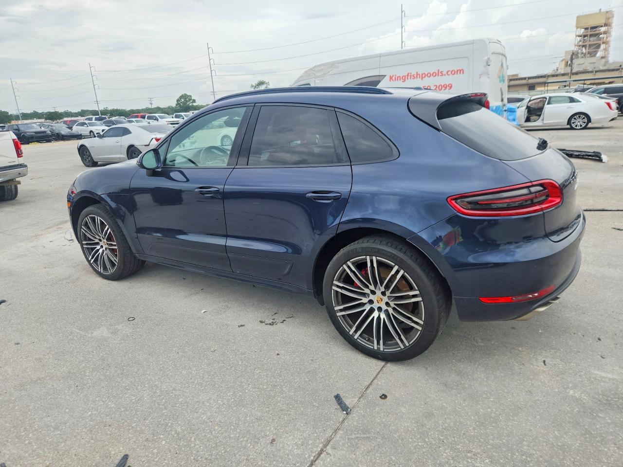 2015 Porsche Macan Turbo Blue vin: WP1AF2A54FLB94059