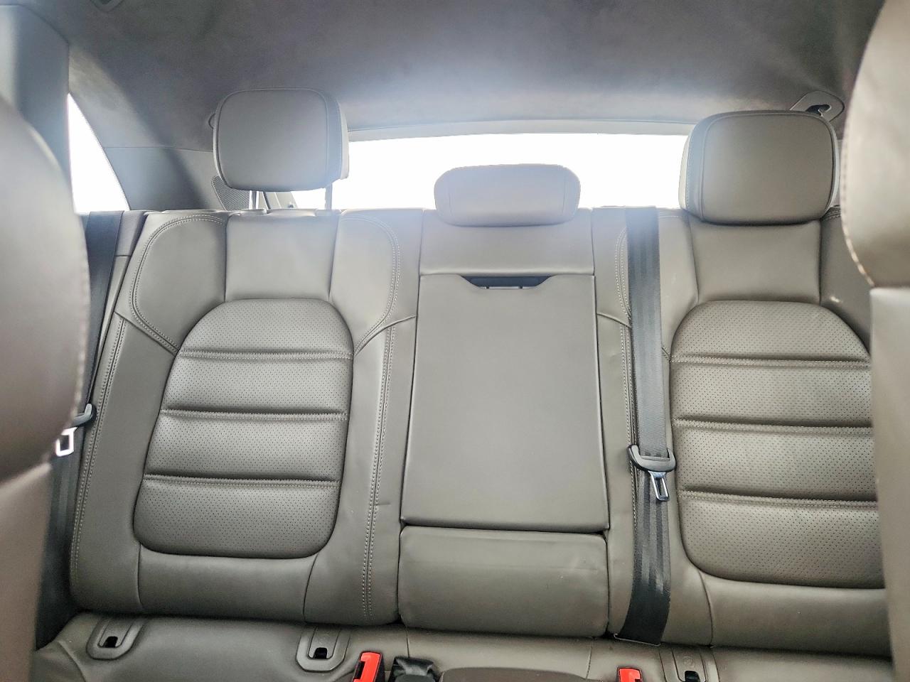 2015 Porsche Macan Turbo Blue vin: WP1AF2A54FLB94059