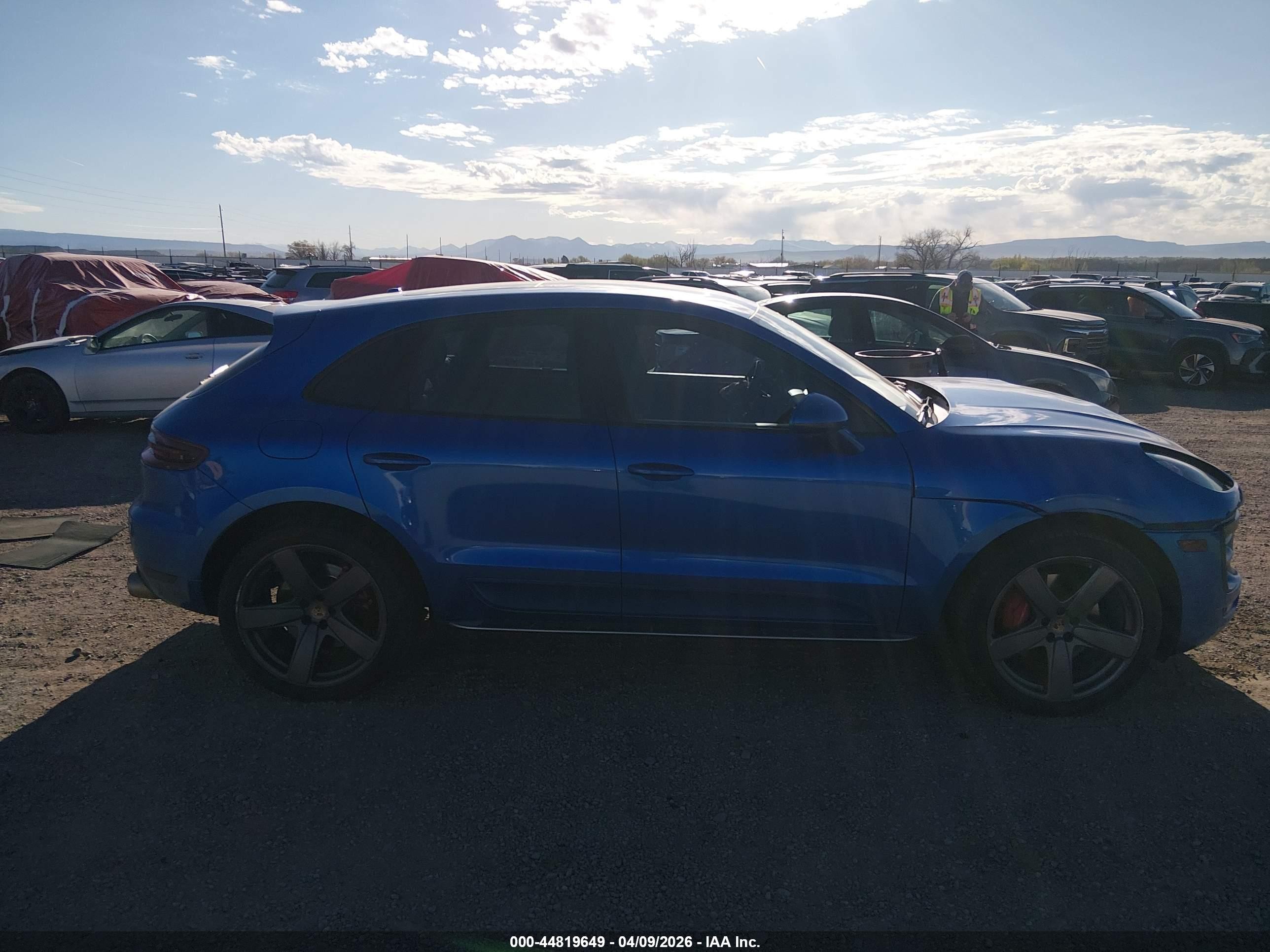 2015 Porsche Macan Turbo Blue vin: WP1AF2A56FLB96749