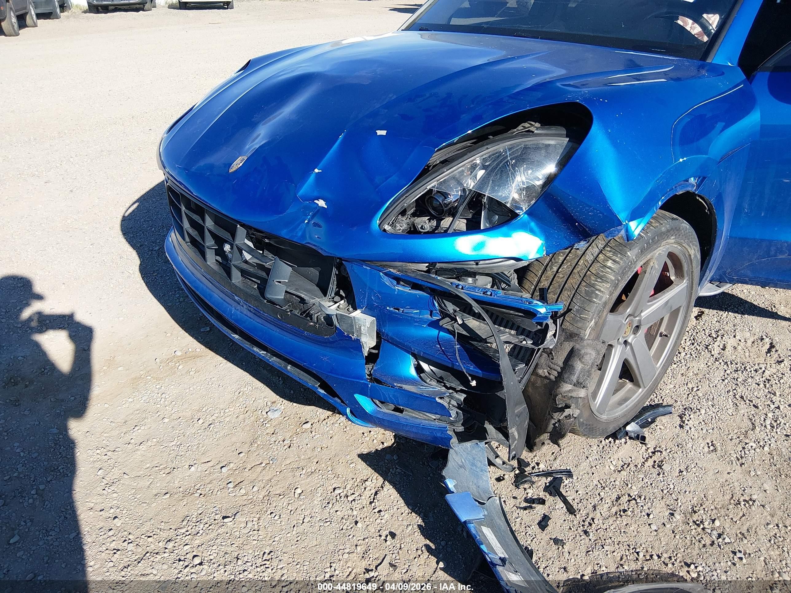 2015 Porsche Macan Turbo Blue vin: WP1AF2A56FLB96749