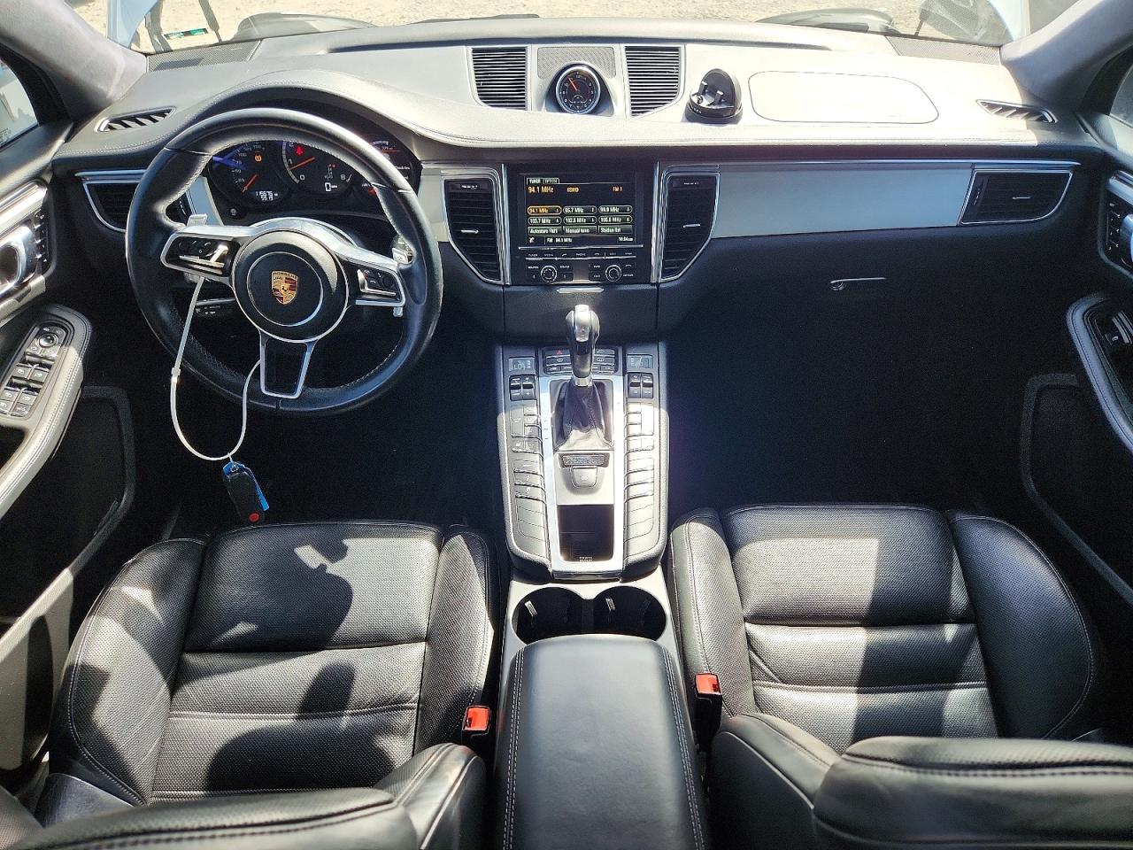 2015 Porsche Macan Turbo Silver vin: WP1AF2A58FLB47083