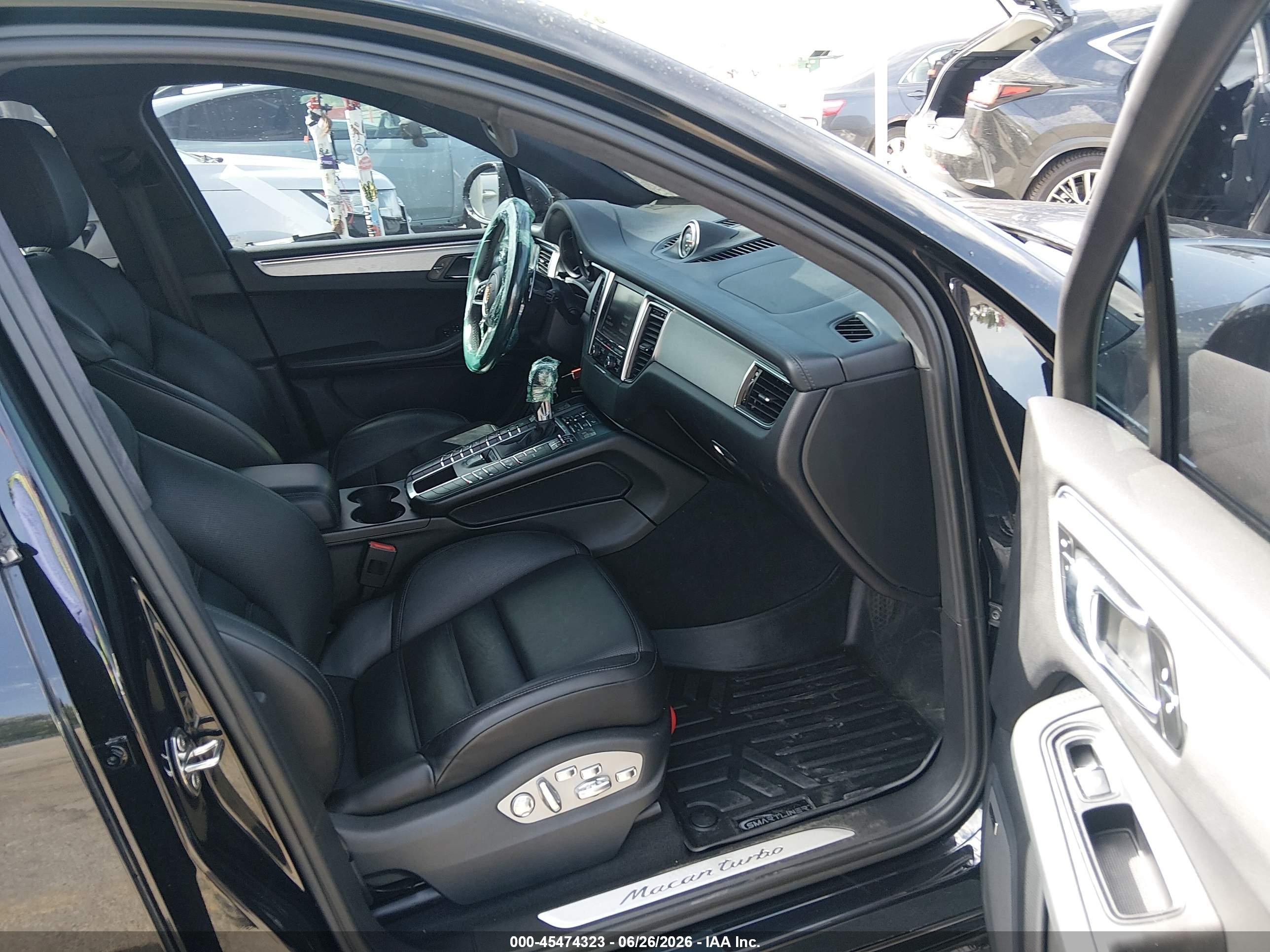 2015 Porsche Macan Turbo Black vin: WP1AF2A5XFLB90193
