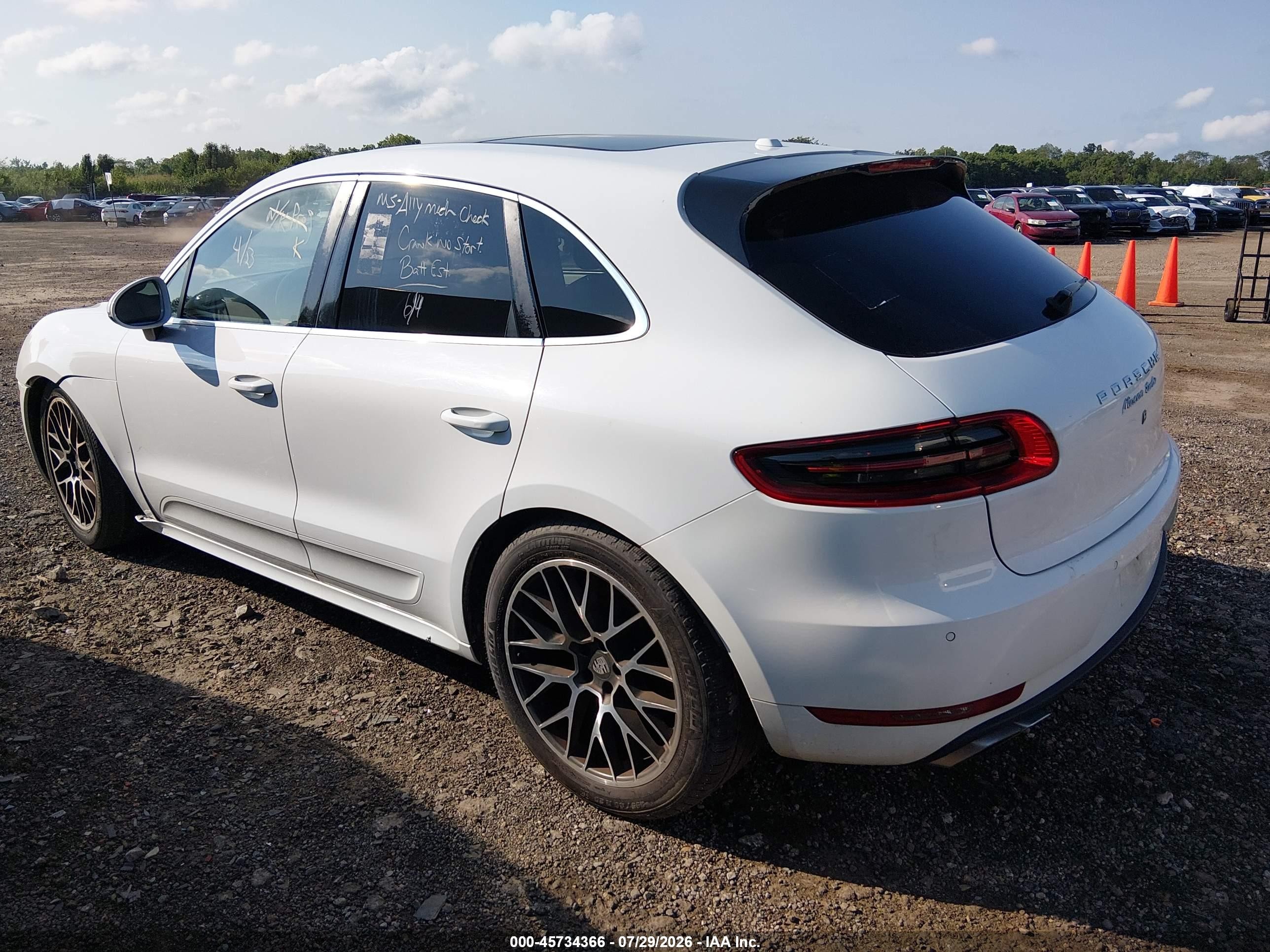 2015 Porsche Macan Turbo White vin: WP1AF2A5XFLB90839