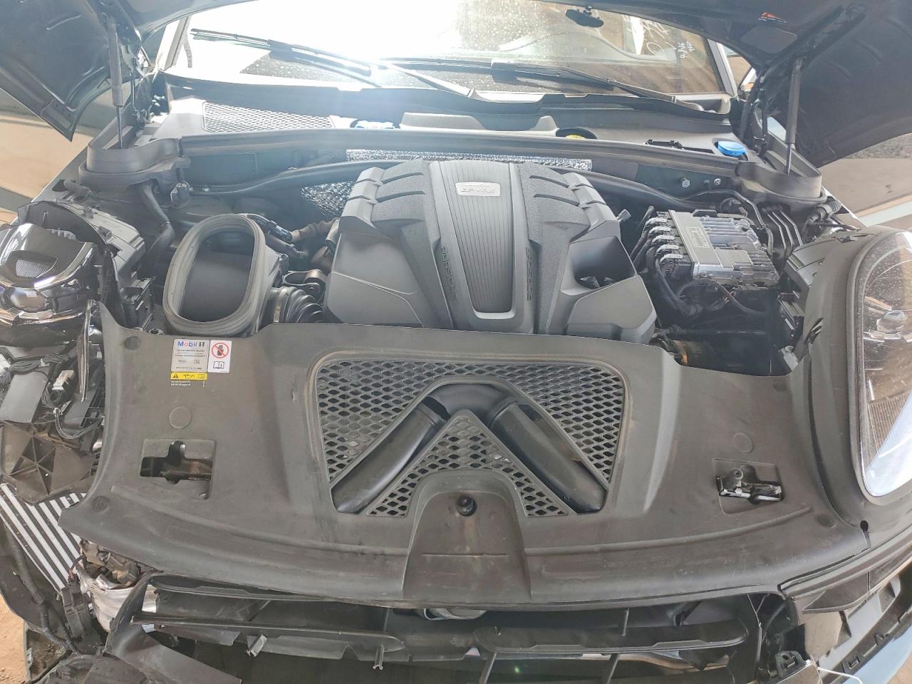 2023 Porsche Macan S Green vin: WP1AG2A59PLB40237