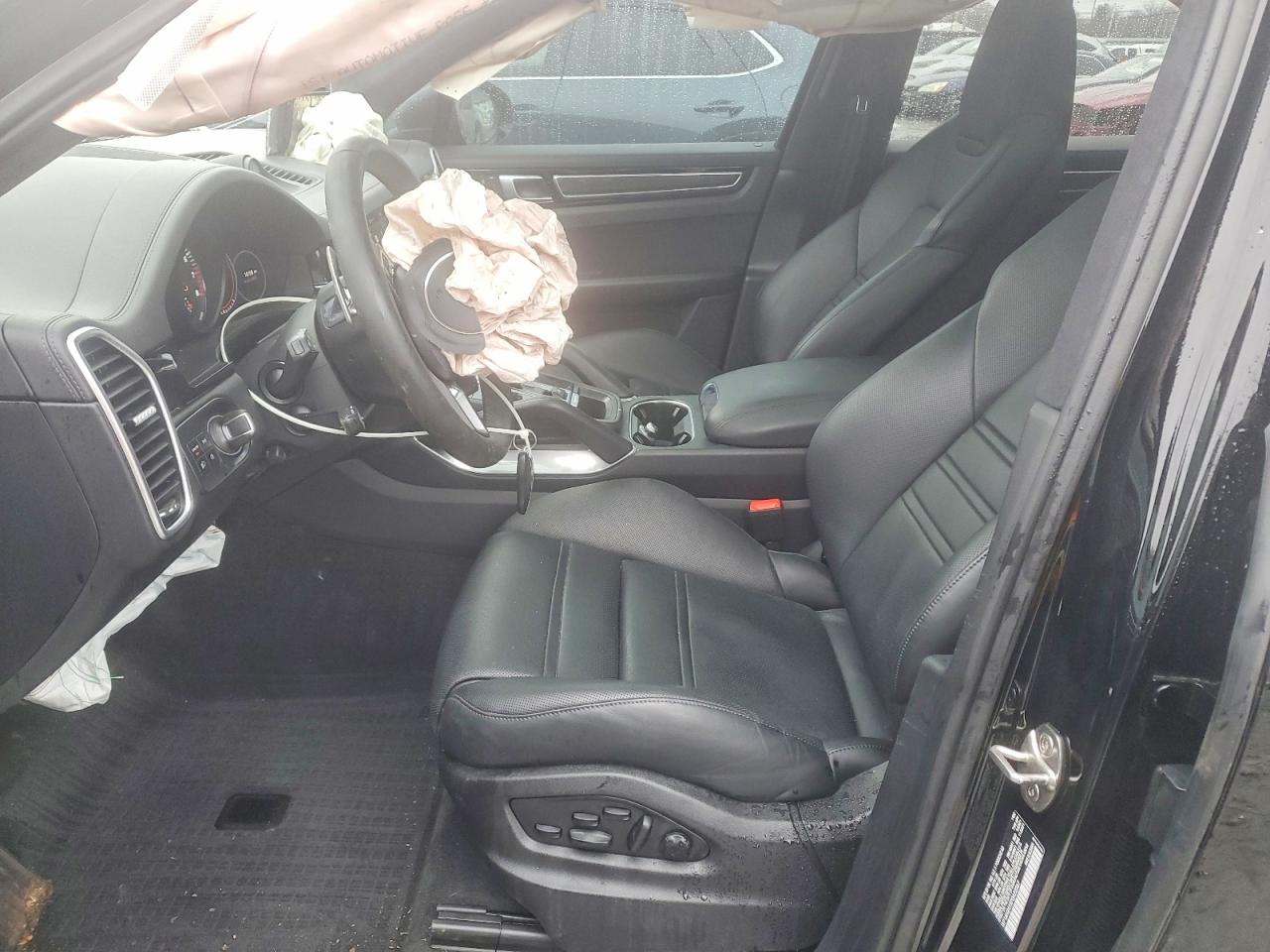 2023 Porsche Cayenne Turbo S E-hybrid Black vin: WP1AH2AYXPDA22067