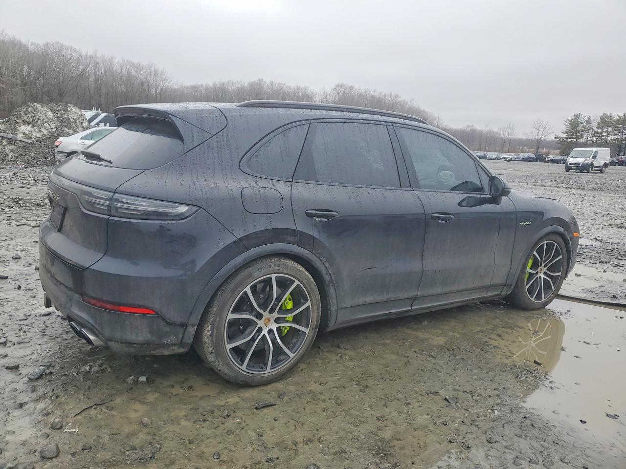 2023 Porsche Cayenne Turbo S E-hybrid Black vin: WP1AH2AYXPDA22067