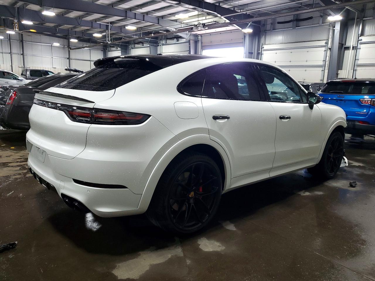 2021 Porsche Cayenne Coupe Белый vin: WP1BA2AY1MDA41756