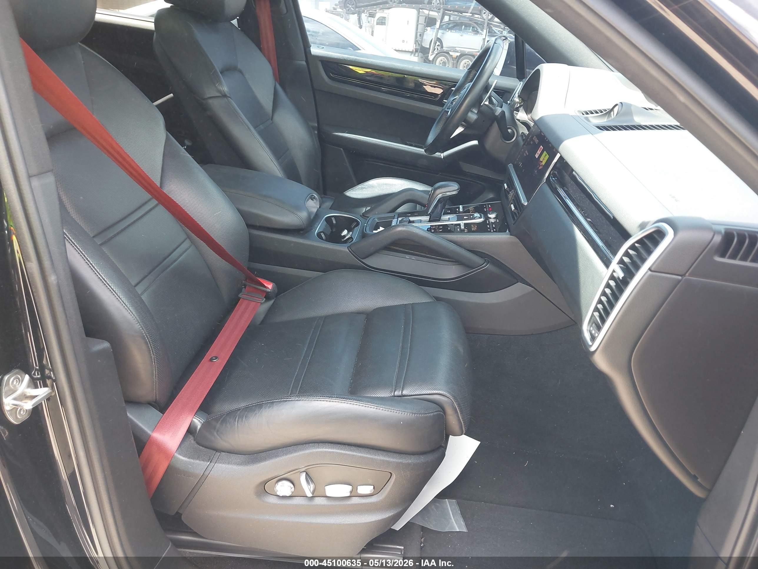 2021 Porsche Cayenne Coupe   Black vin: WP1BA2AY3MDA42178