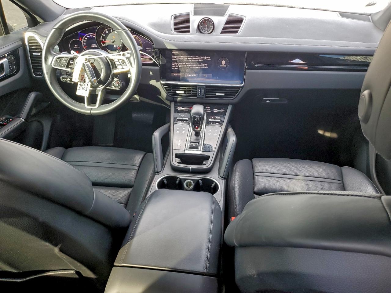 2022 Porsche Cayenne Coupe White vin: WP1BA2AY6NDA48543