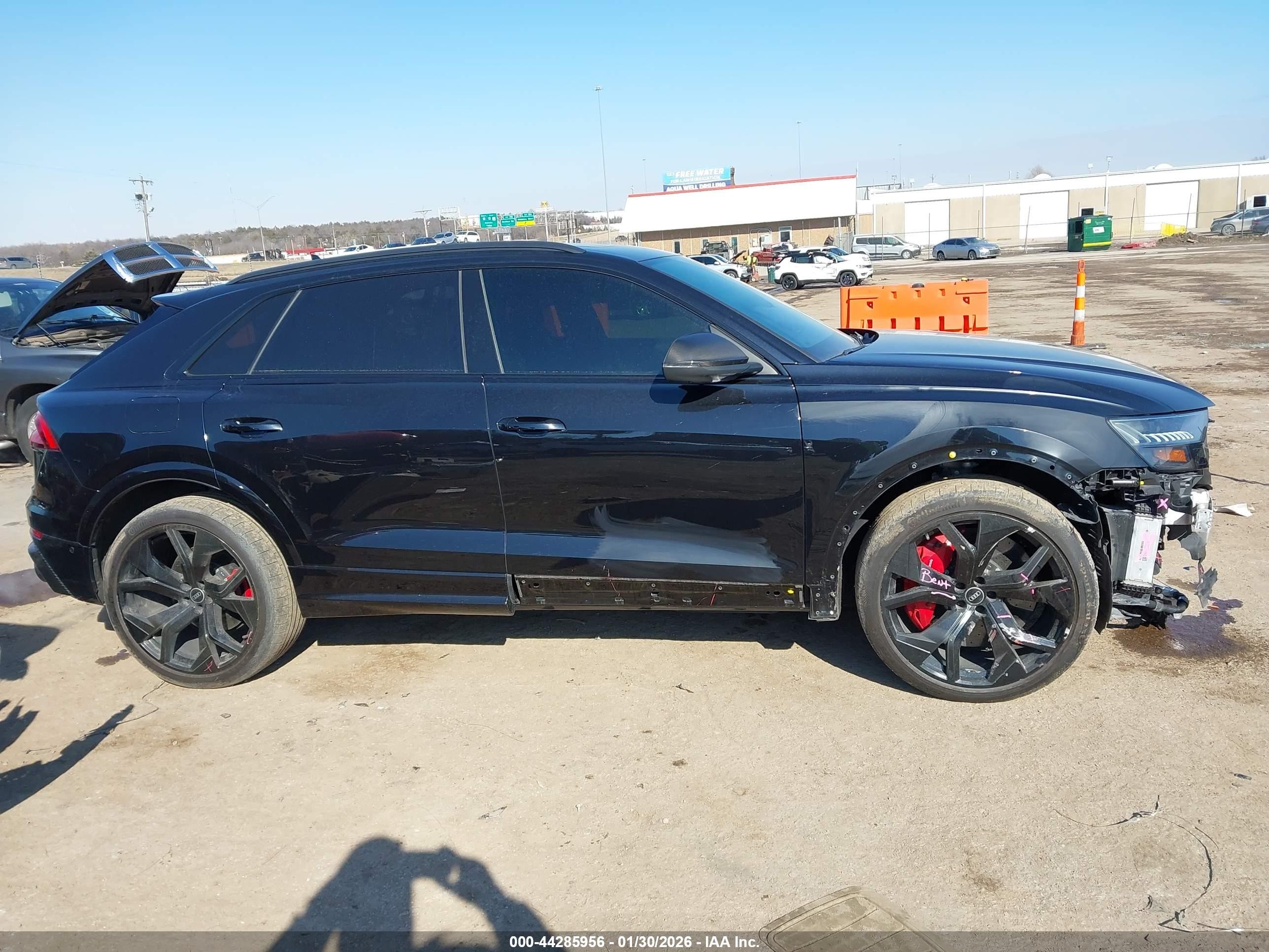 2021 Audi Rs Q8 Tfsi Quattro Tiptronic Black vin: WU1ARAF18MD017596