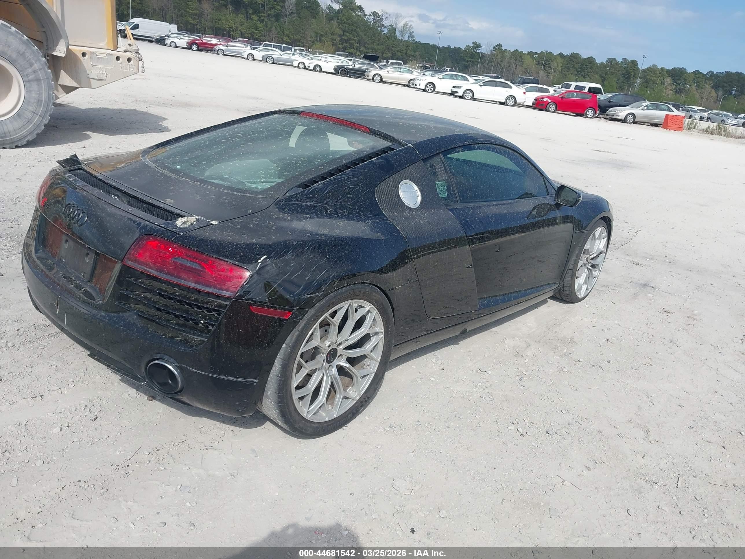 2015 Audi R8 4.2 Black vin: WUAAUAFG4F7001738