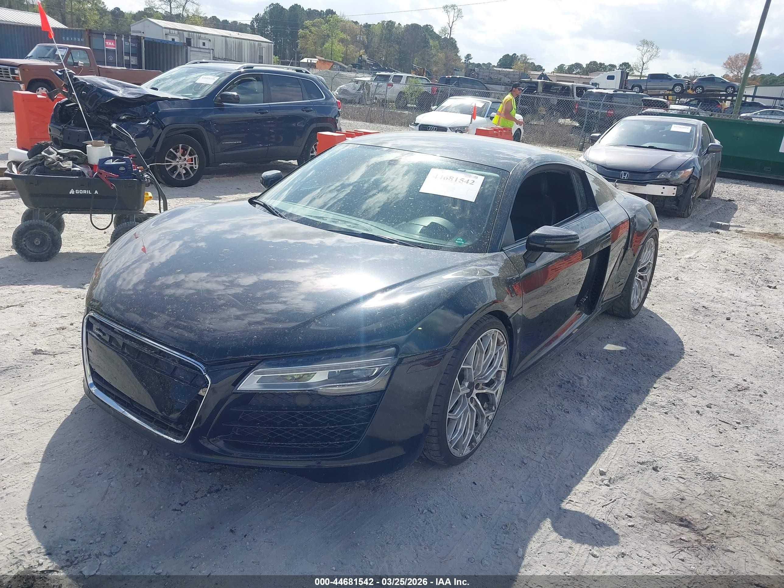 2015 Audi R8 4.2 Black vin: WUAAUAFG4F7001738
